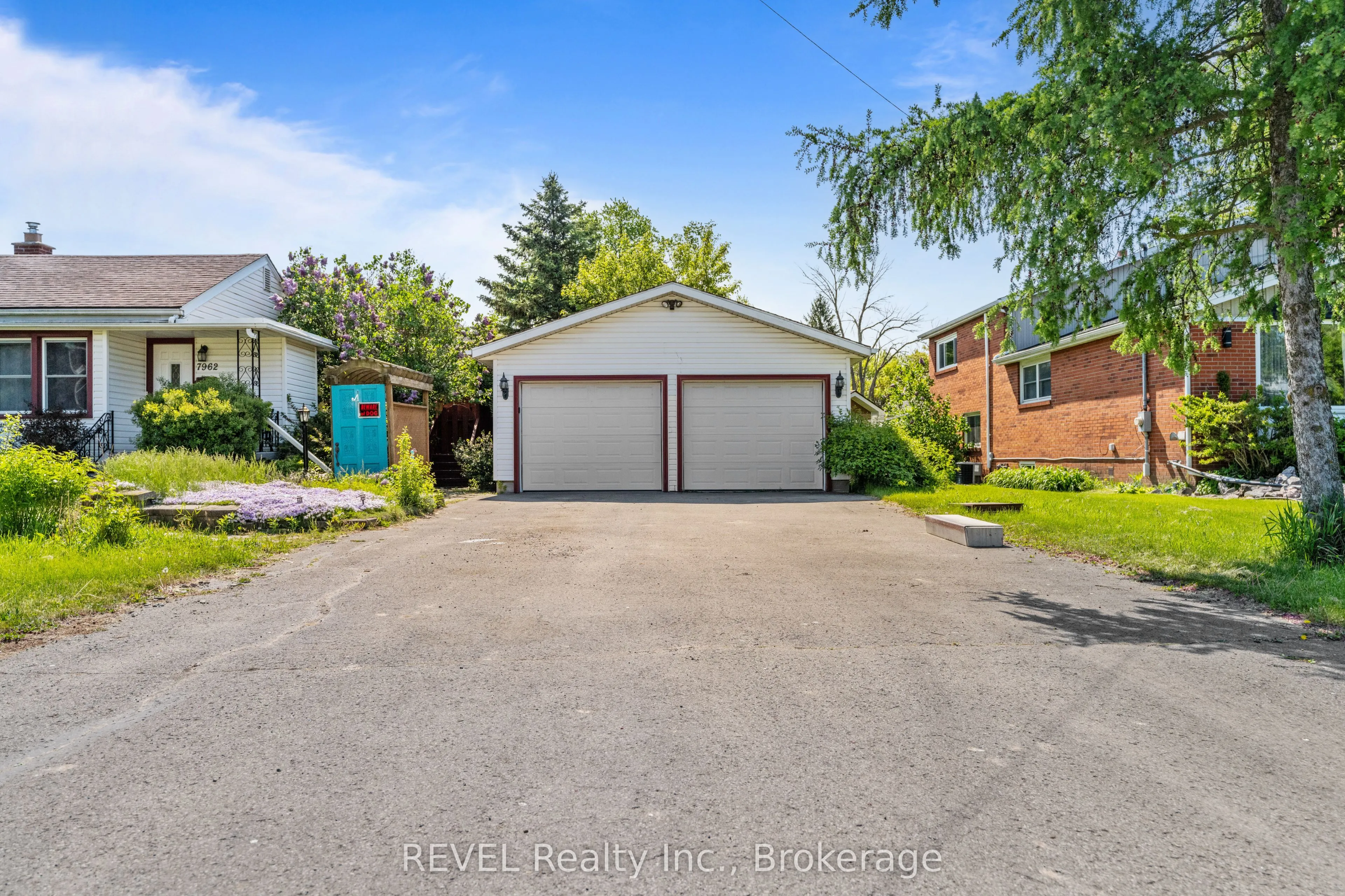 7962 Booth Street