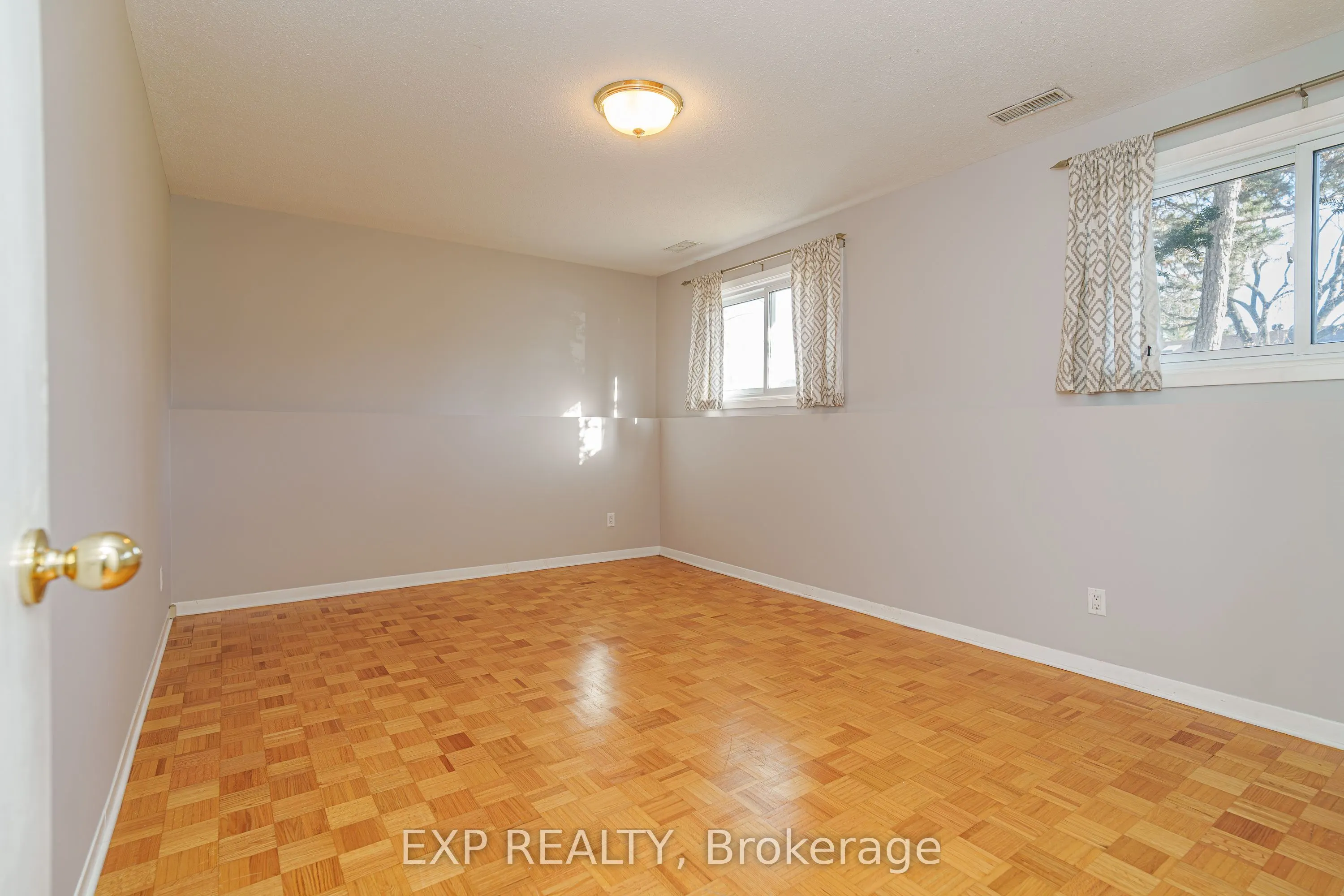 49 Larkin Drive