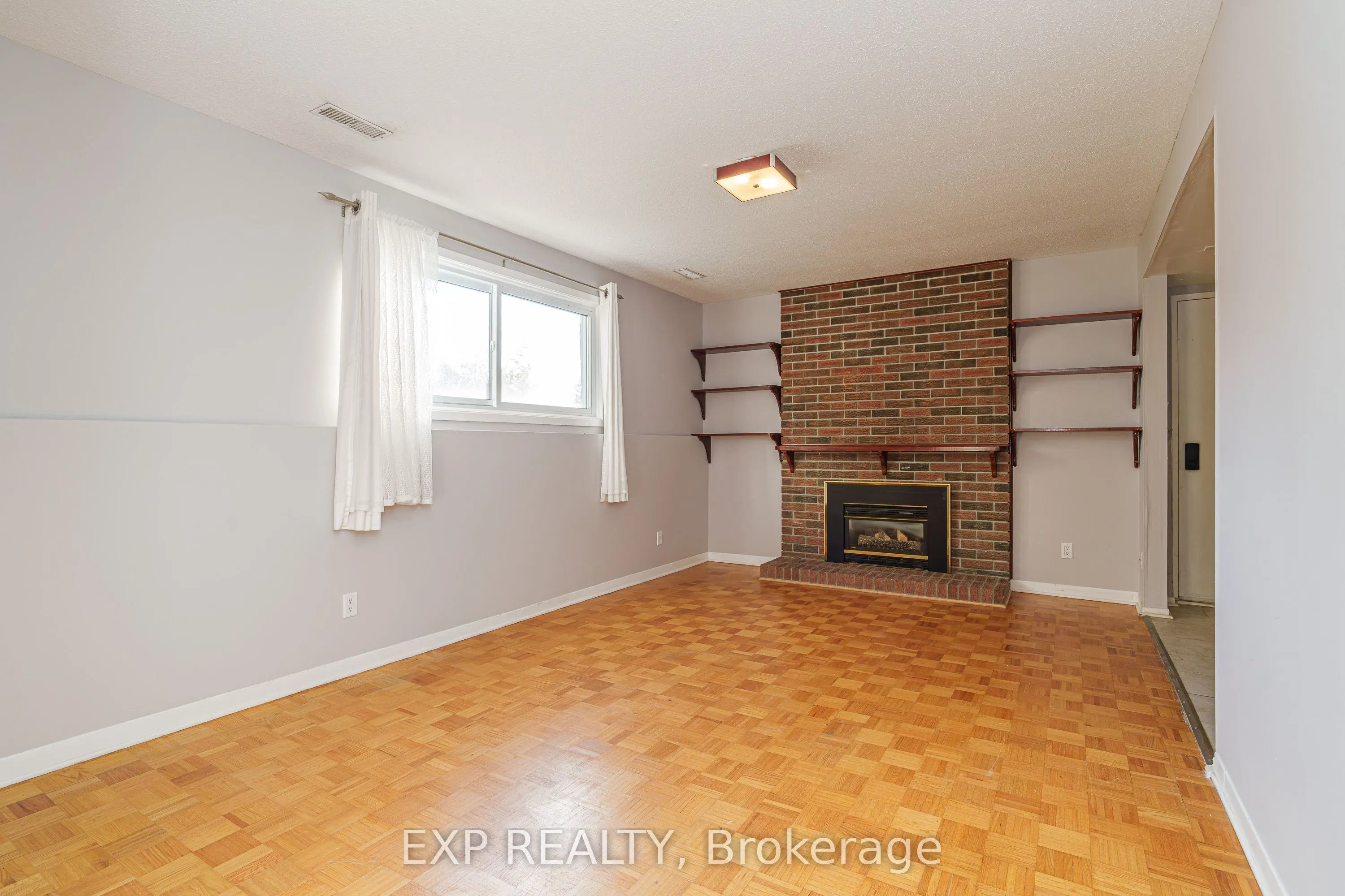 49 Larkin Drive
