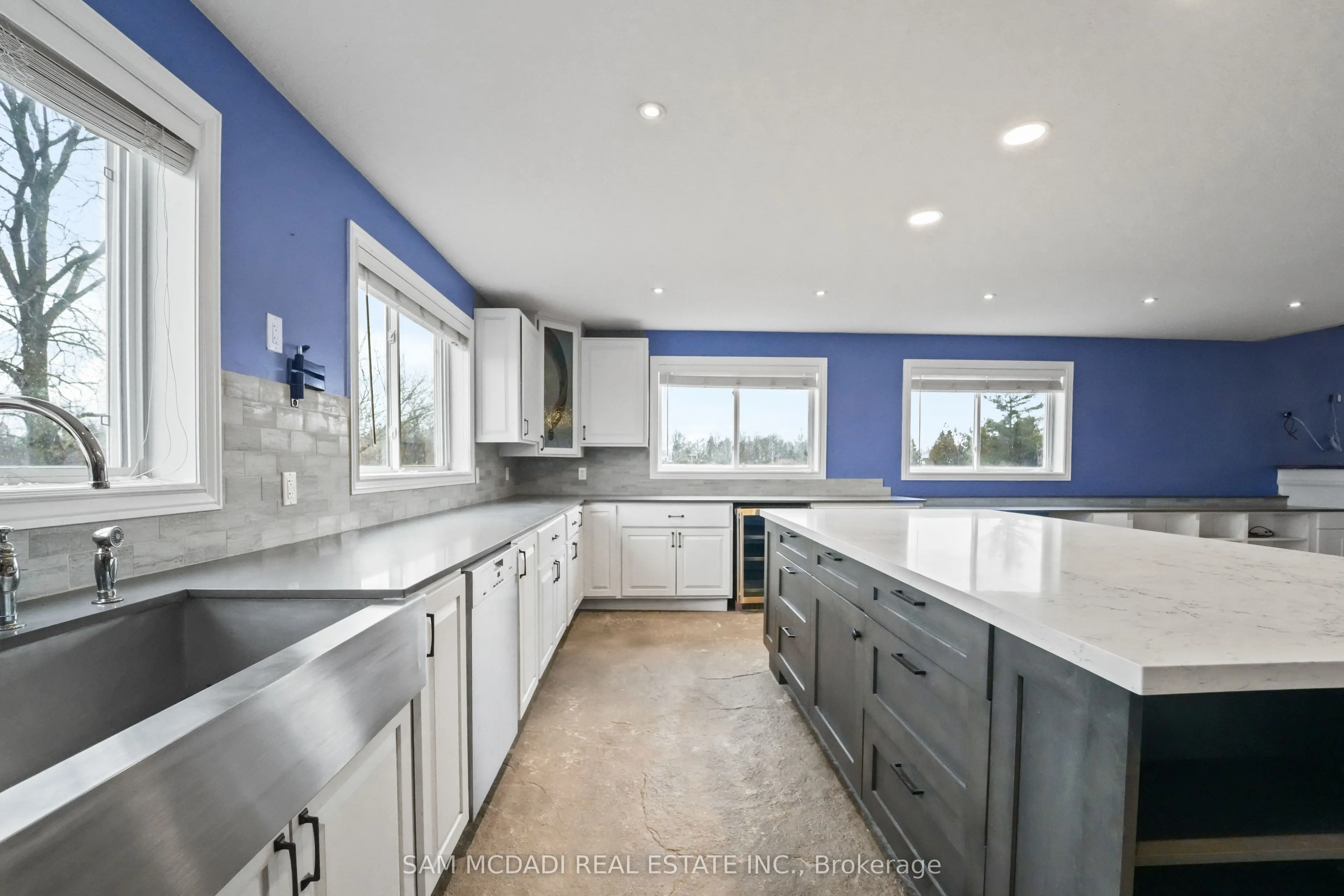 1291 Old Highway 8