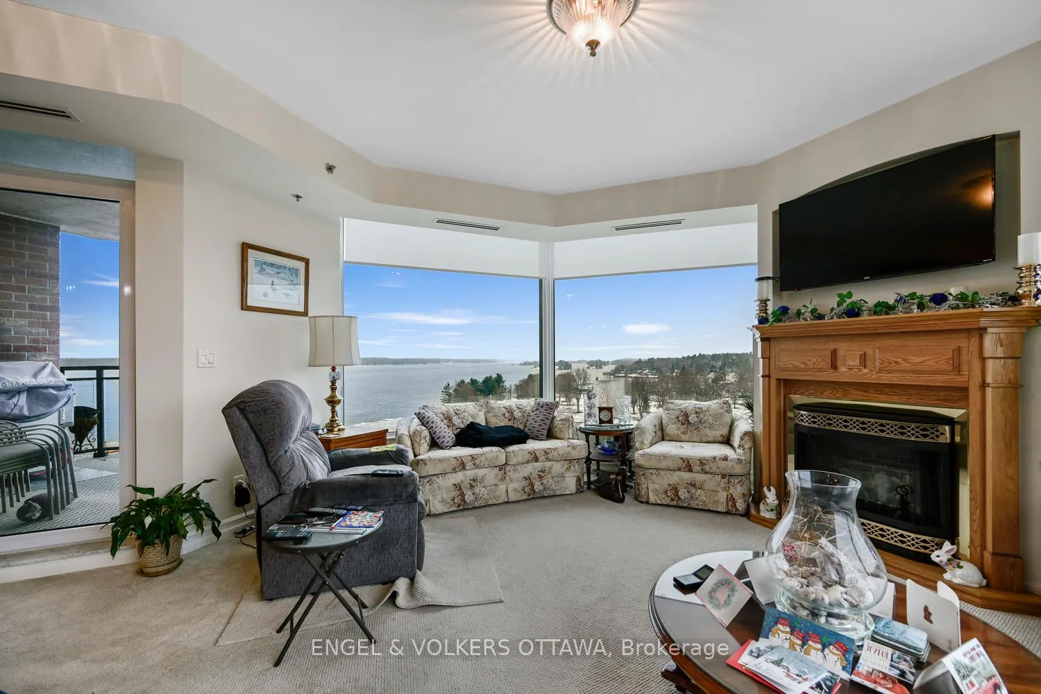 15 St Andrew Street #904