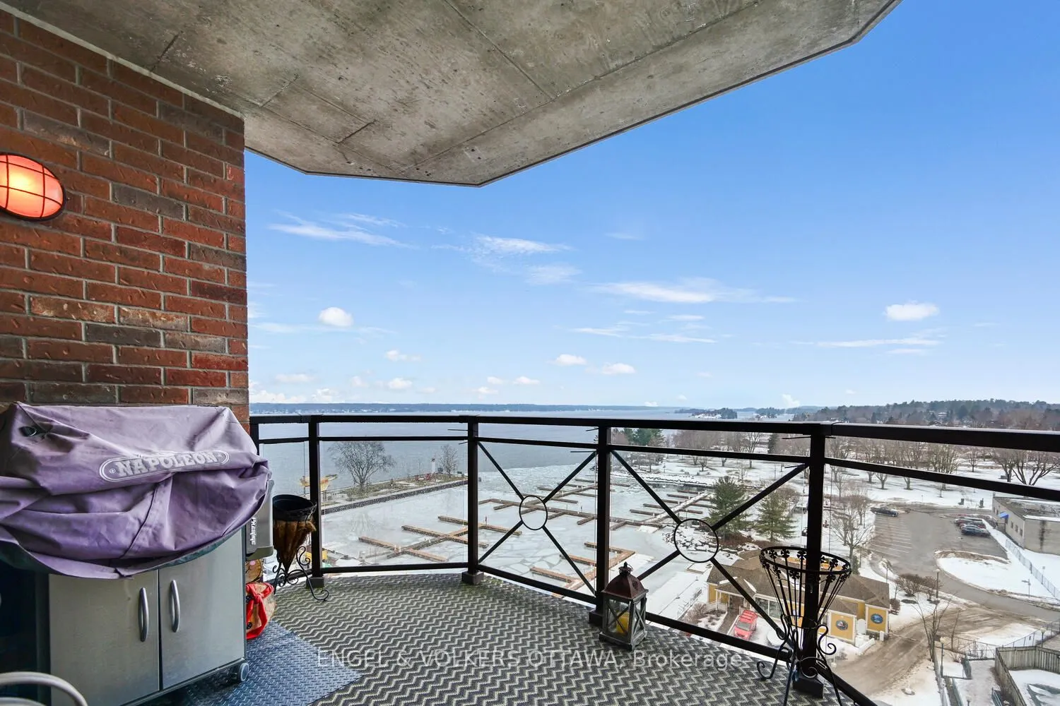 15 St Andrew Street #904