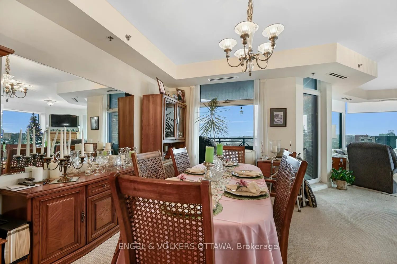 15 St Andrew Street #904