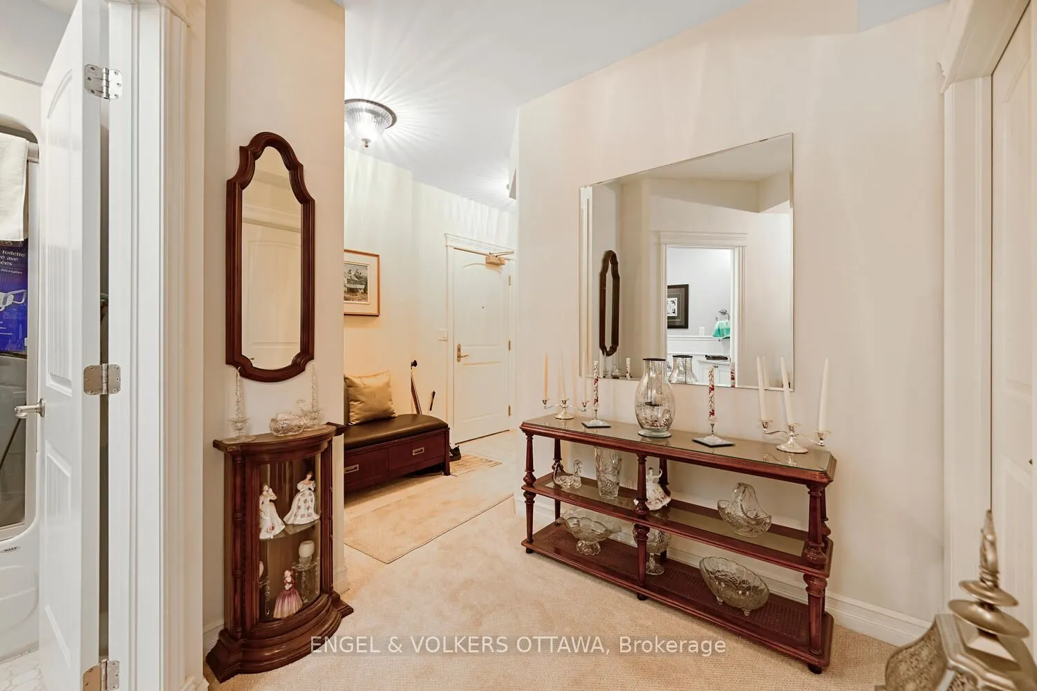 15 St Andrew Street #904