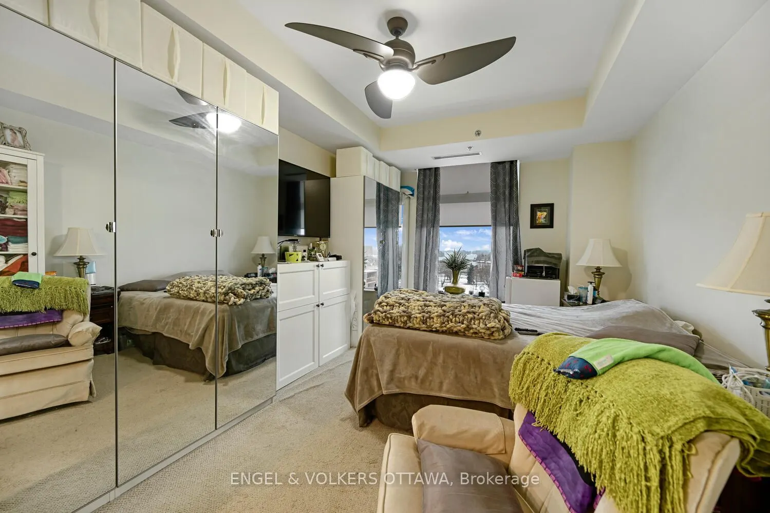 15 St Andrew Street #904