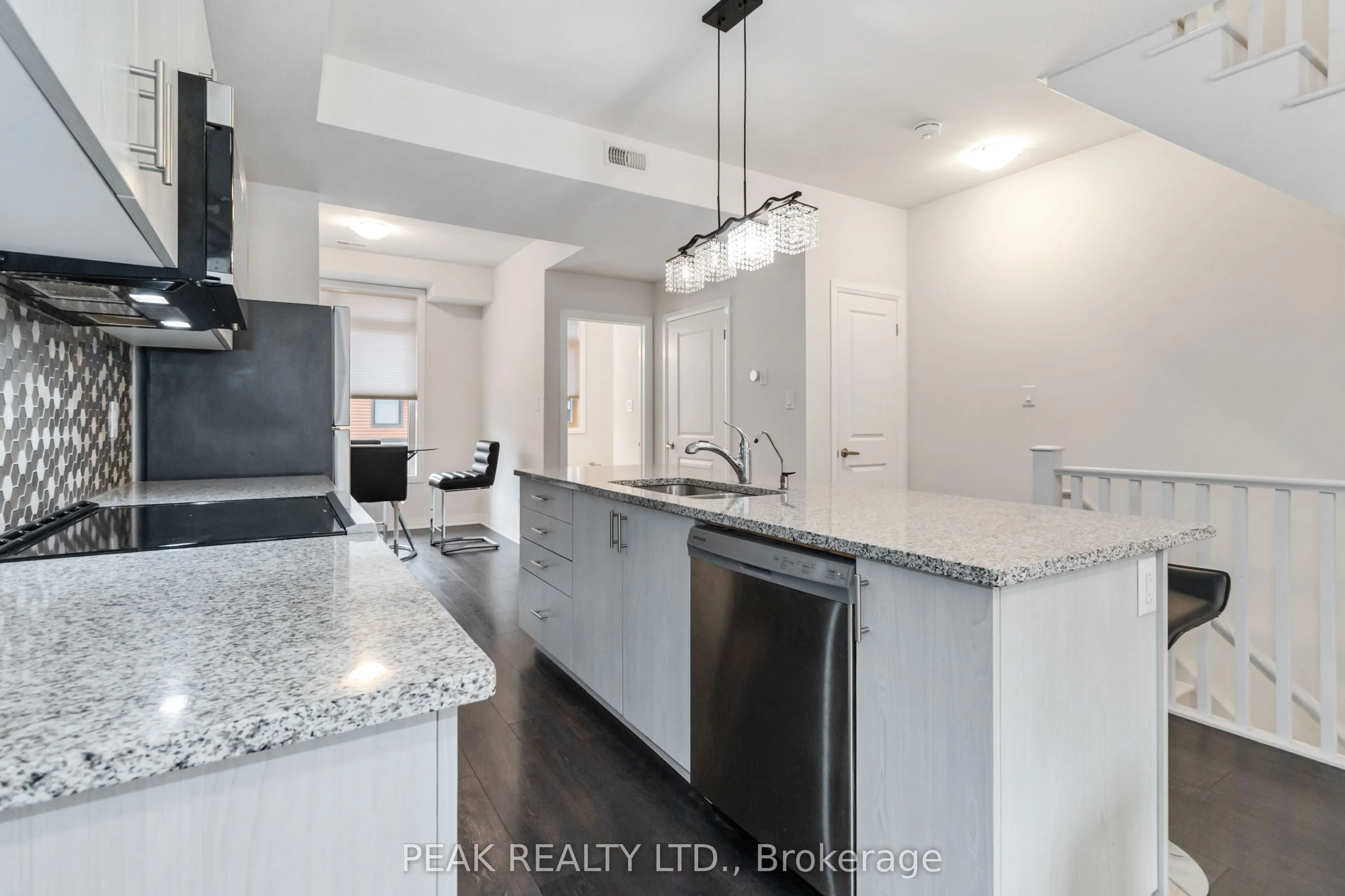 2 Willow Street #60