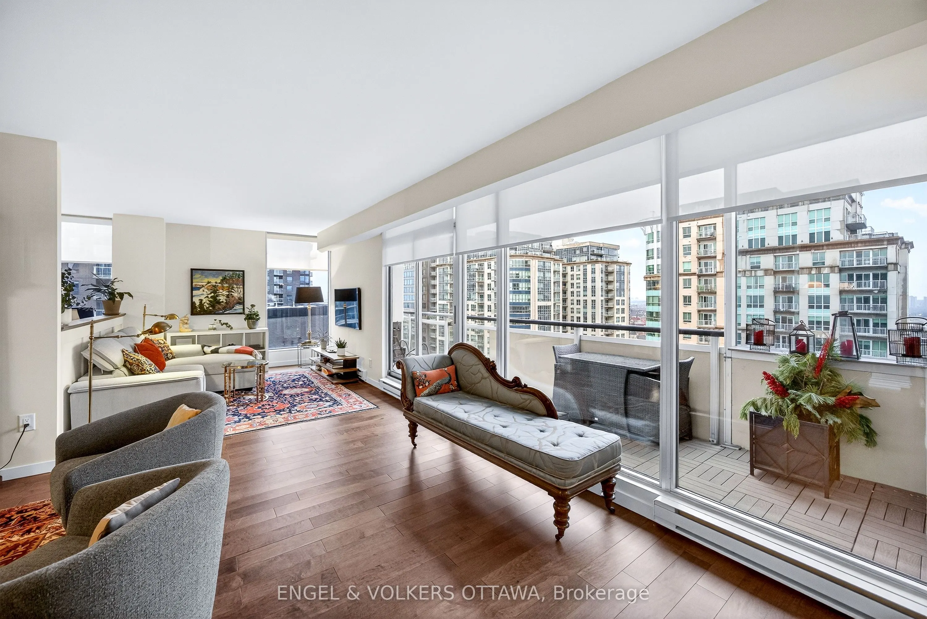 160 George Street #2404