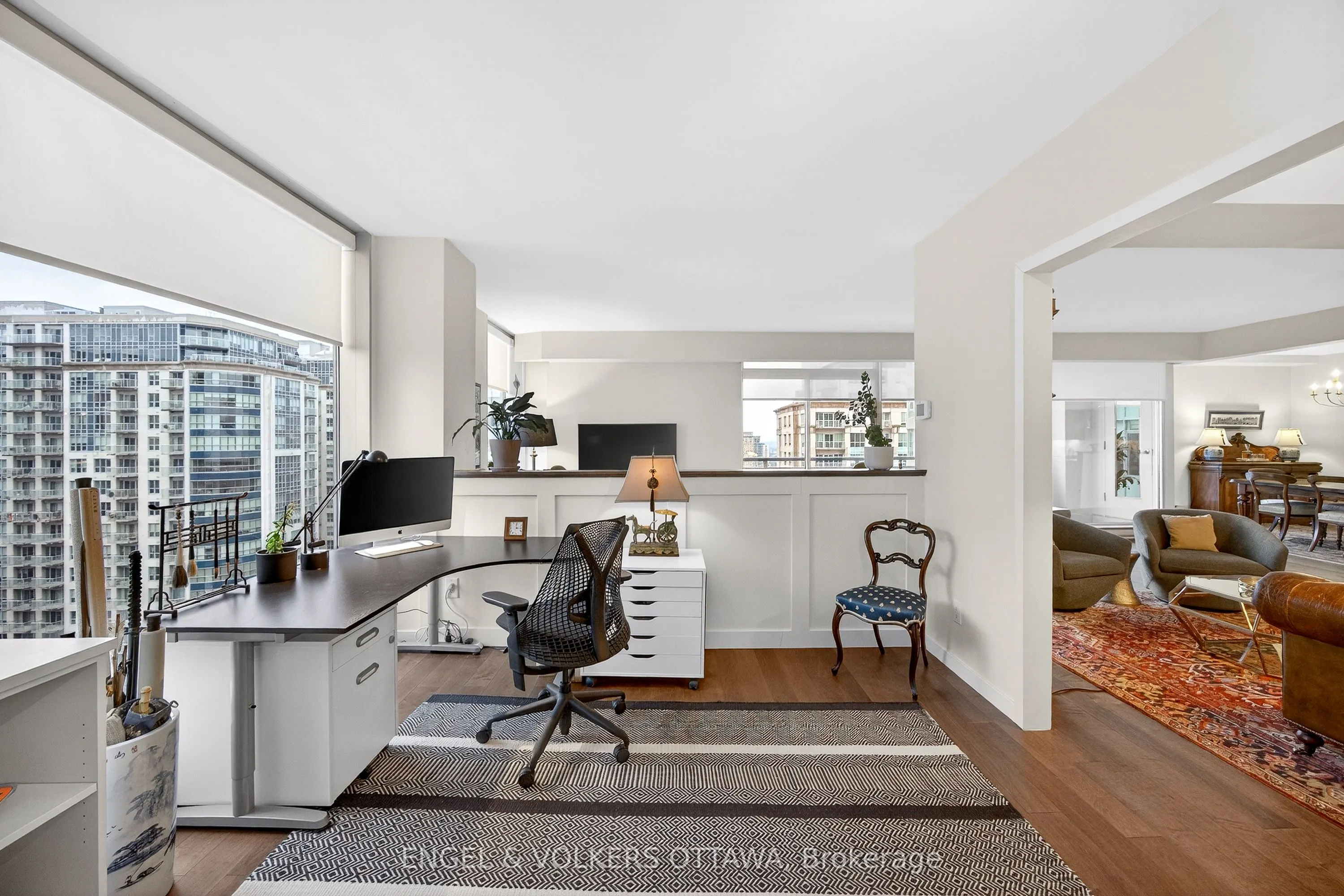 160 George Street #2404