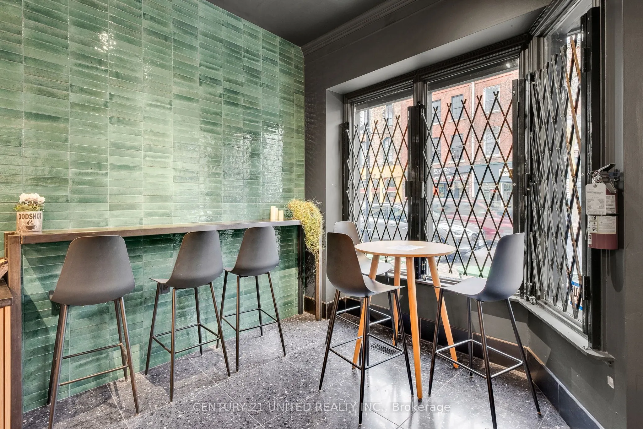 79 King Street W #D