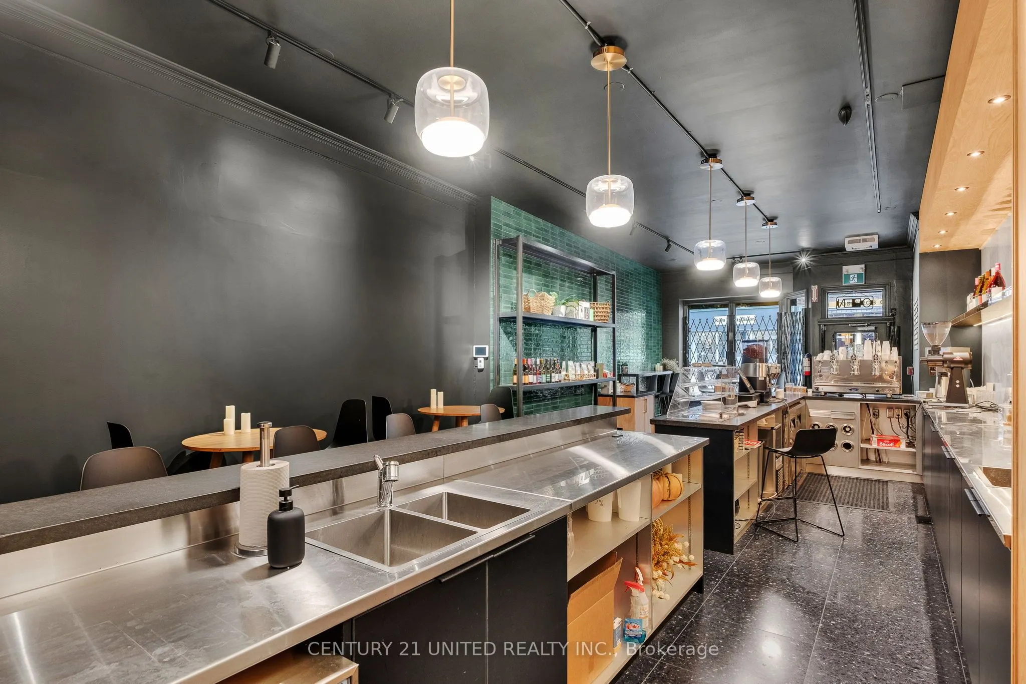 79 King Street W #D
