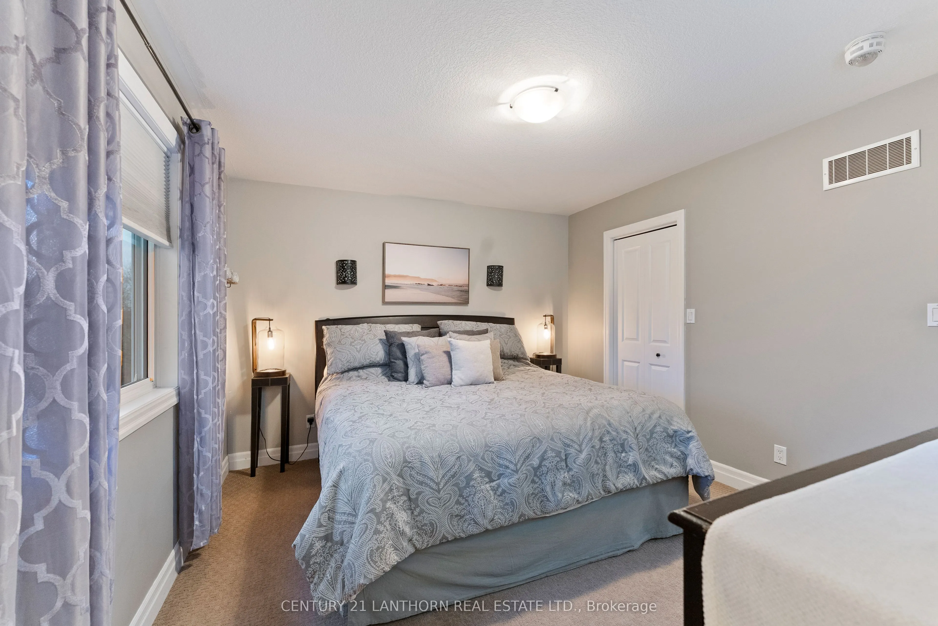 20846 Loyalist Parkway