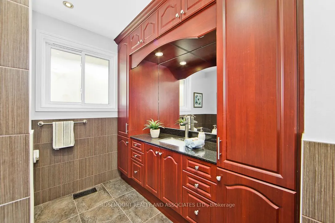 36 Sugar Bush Road