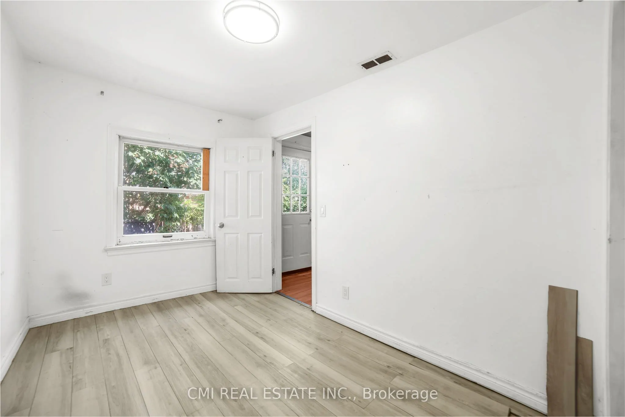 120 Second Avenue E