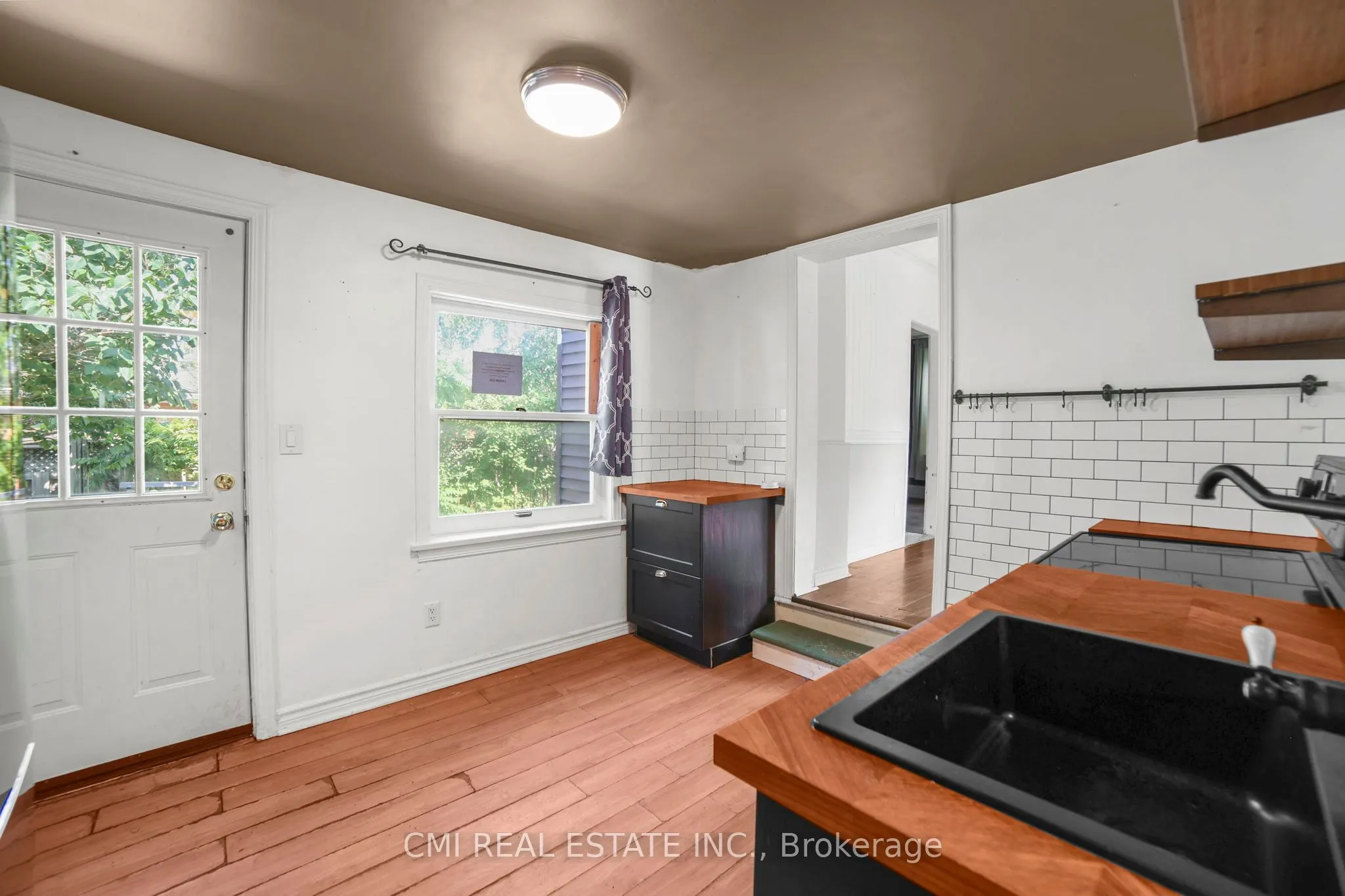 120 Second Avenue E