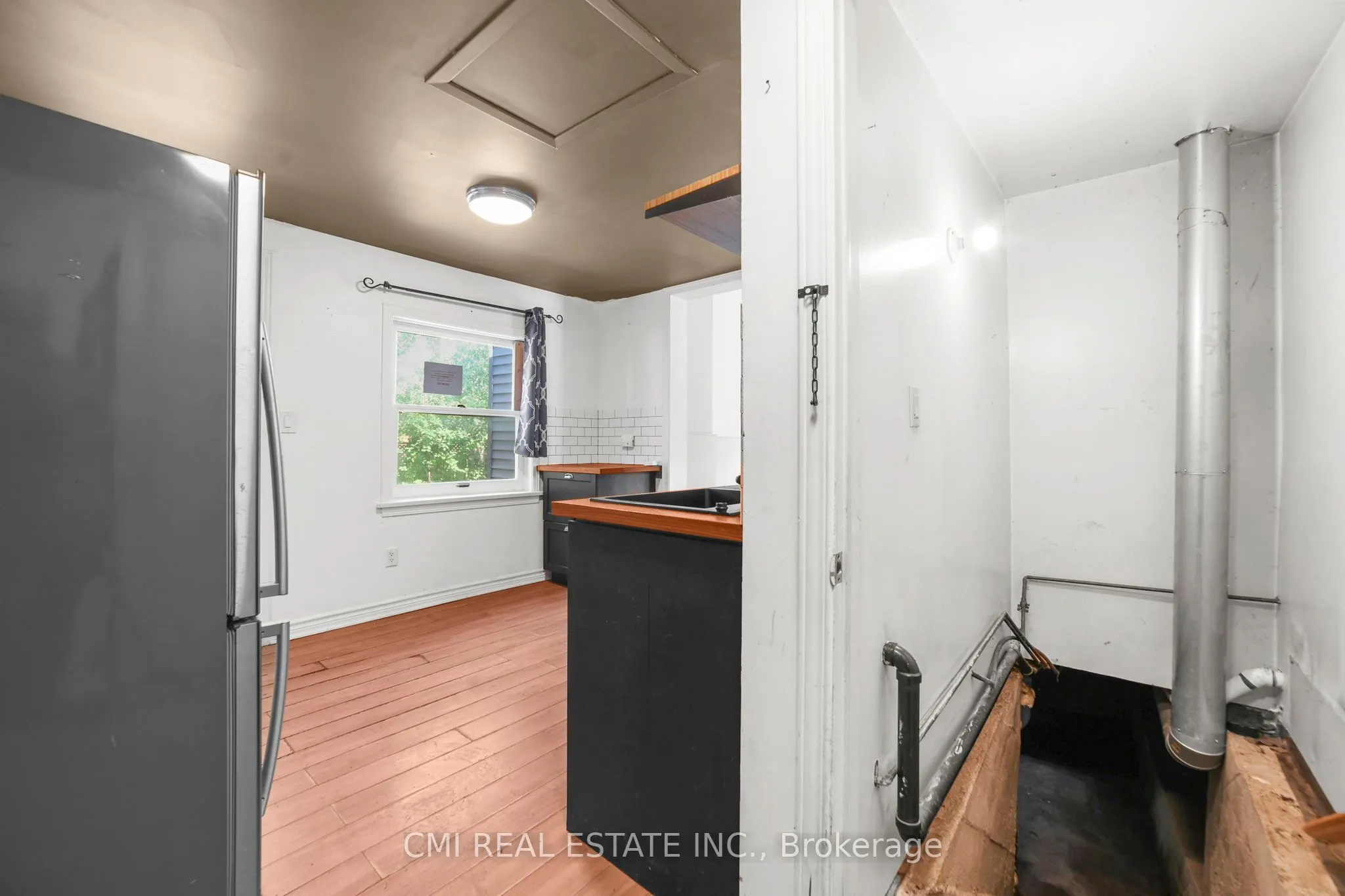 120 Second Avenue E