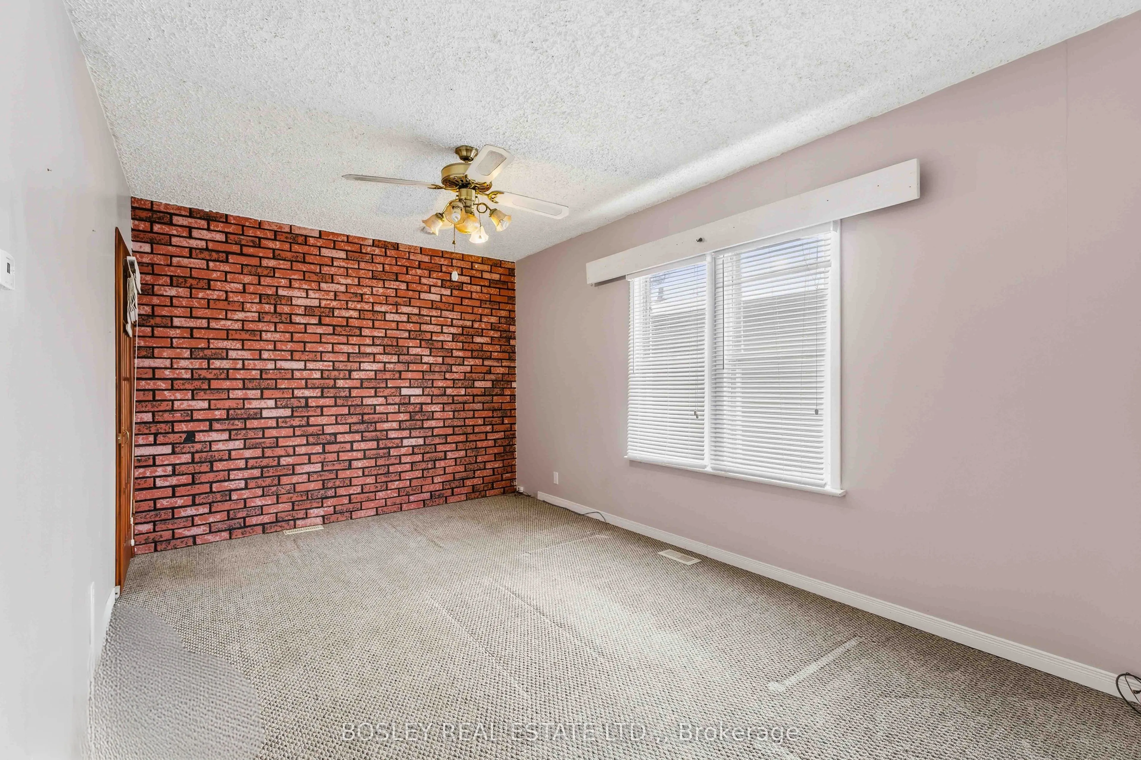 51 Queen Street S