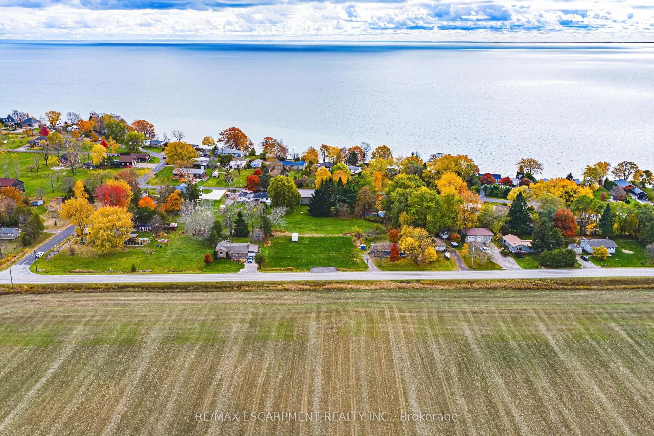 610 New Lakeshore Road