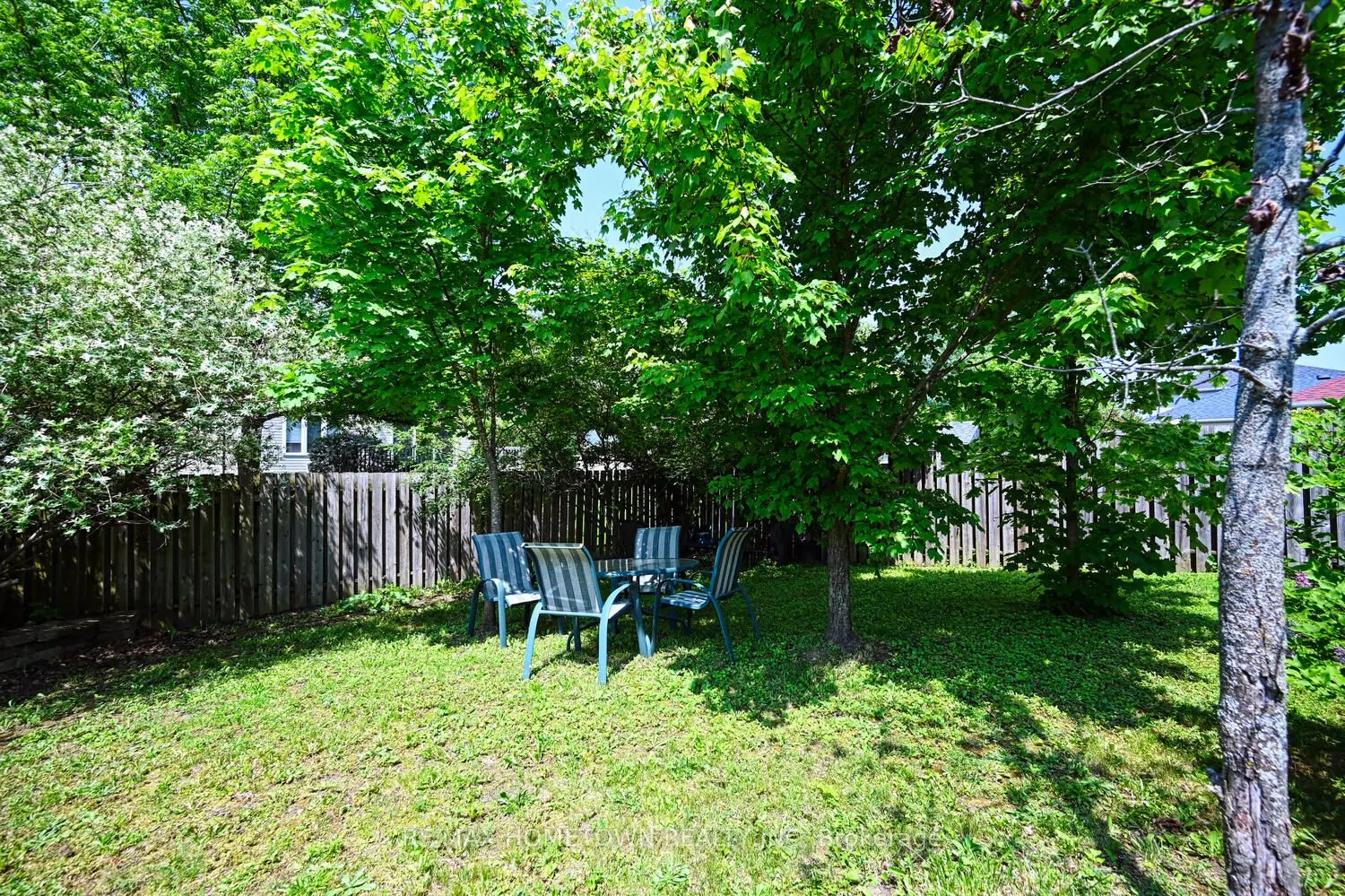 16 REGENCY Place