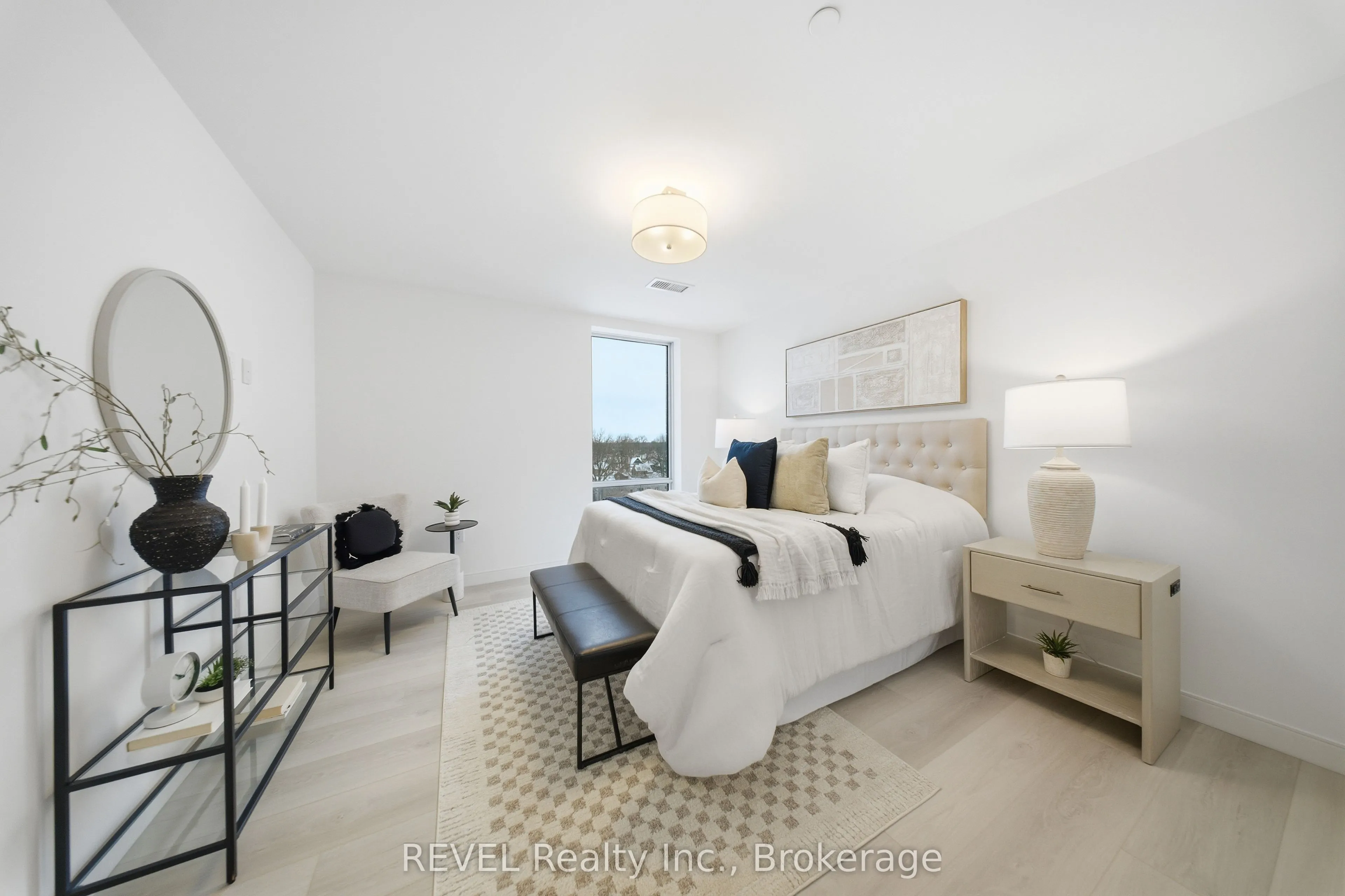 118 West Street #605
