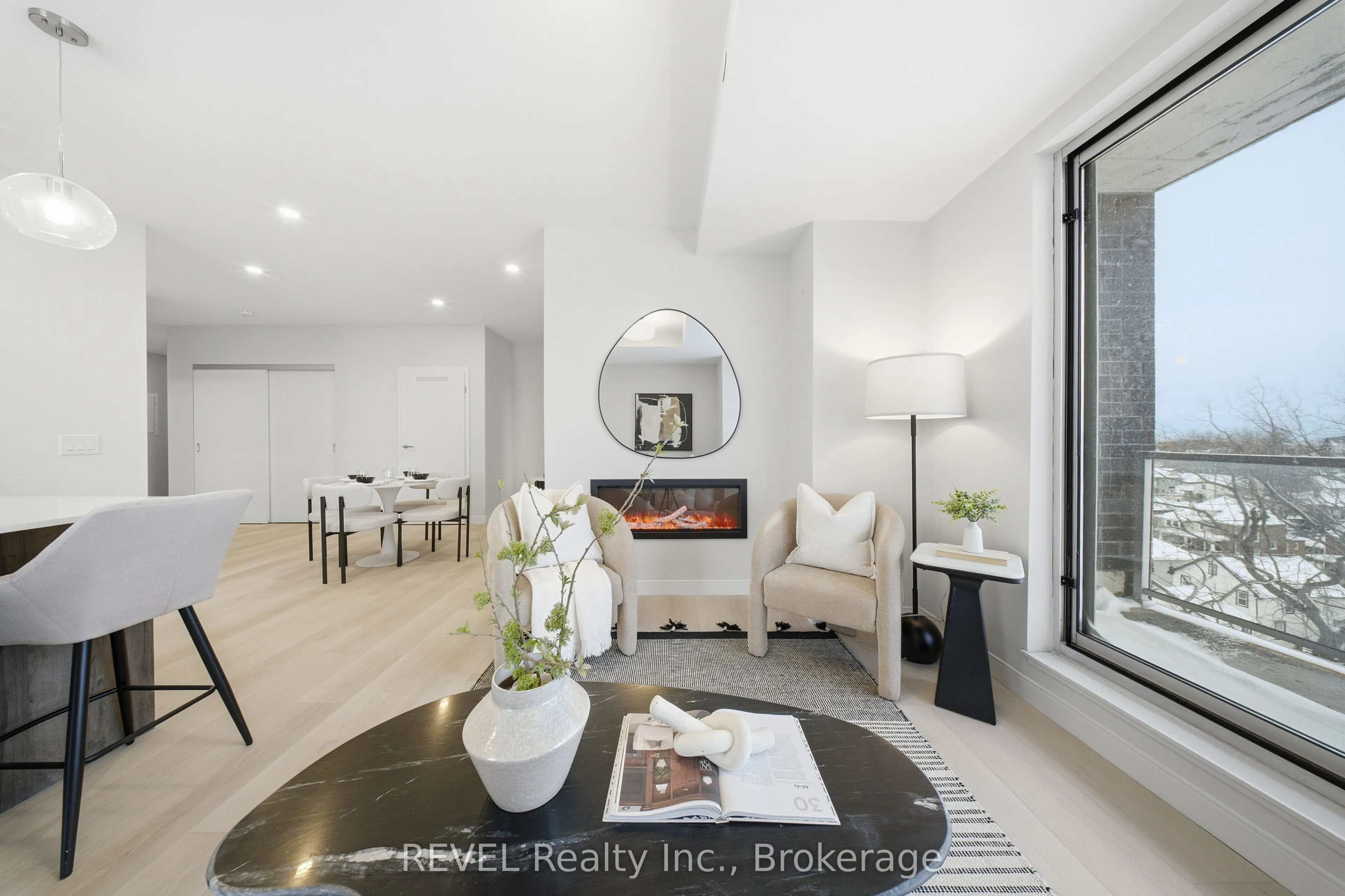 118 West Street #605