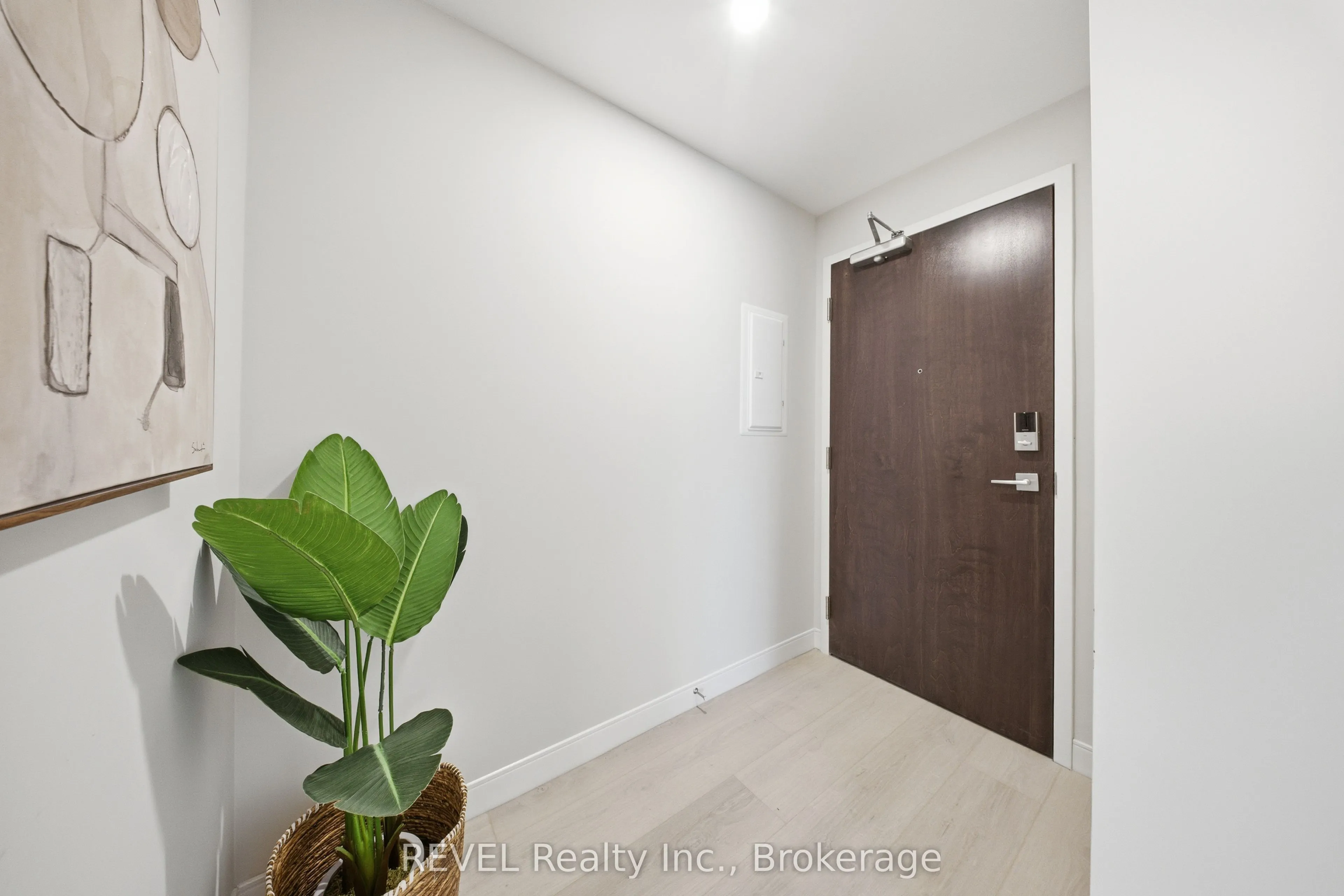 118 West Street #605