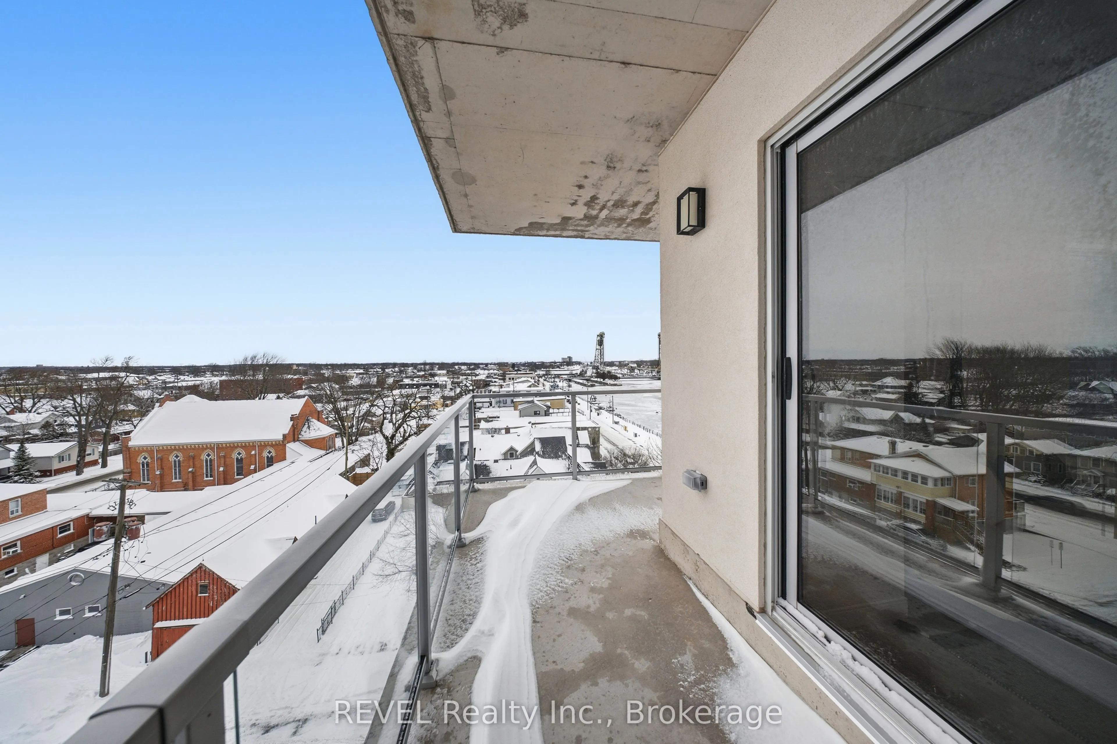 118 West Street #605