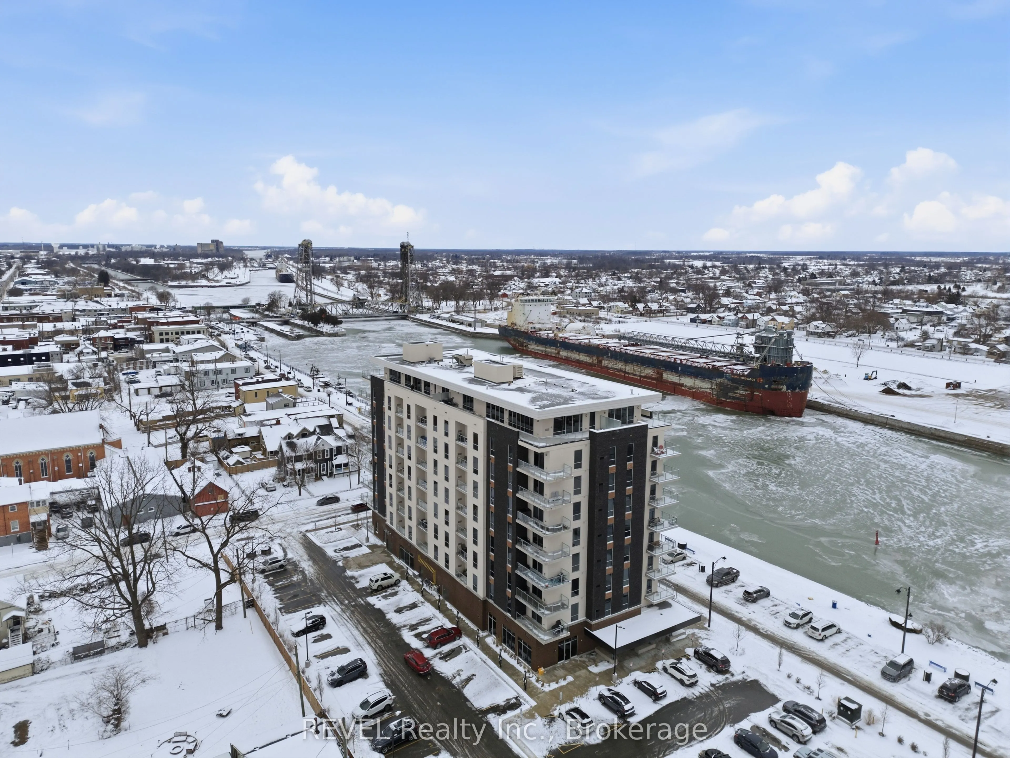 118 West Street #605