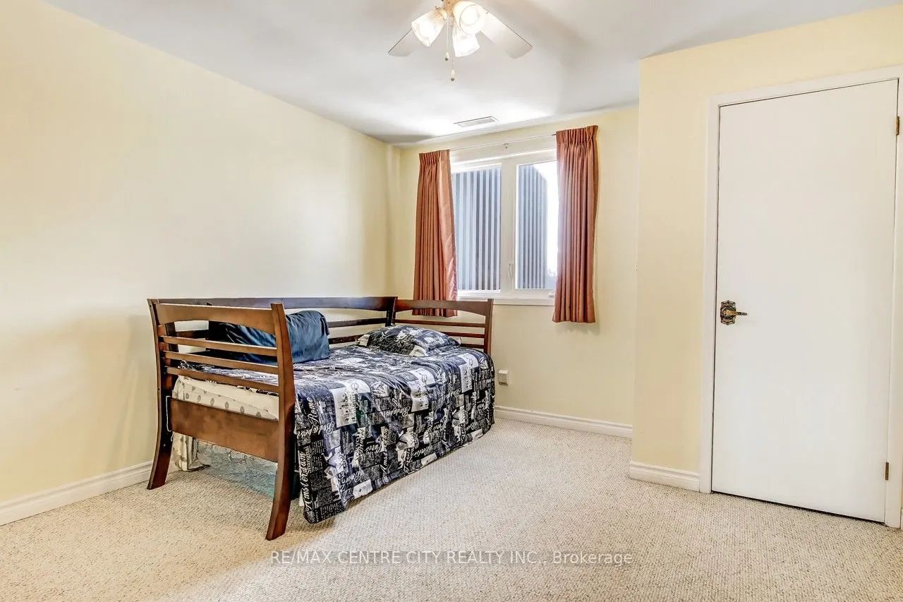 125 Elm Street #11