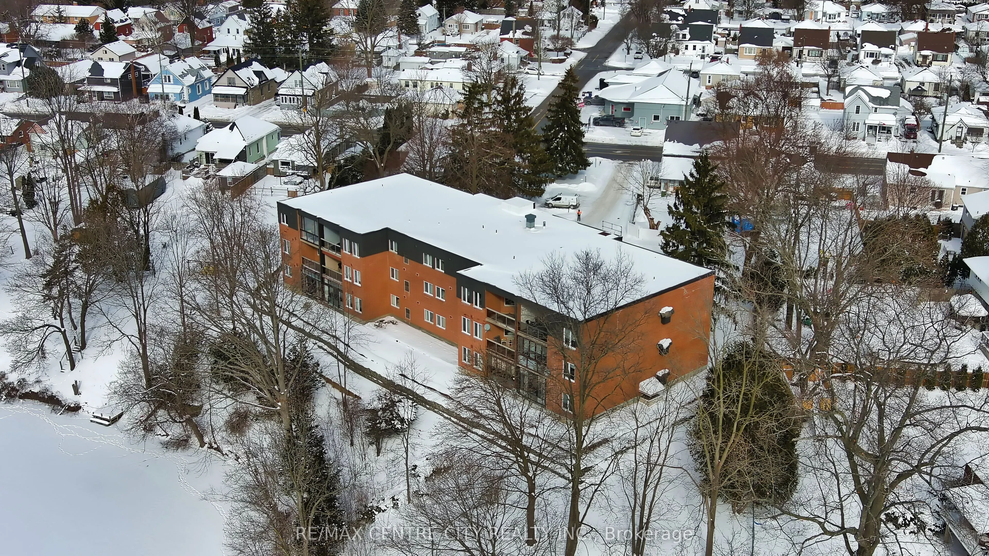 125 Elm Street #11