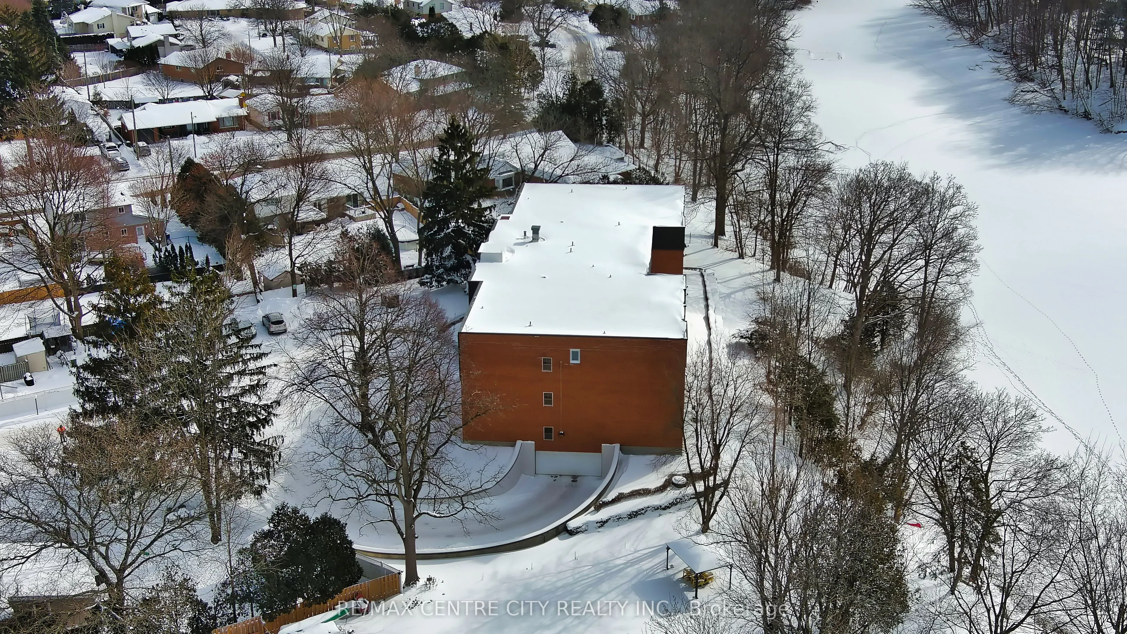 125 Elm Street #11