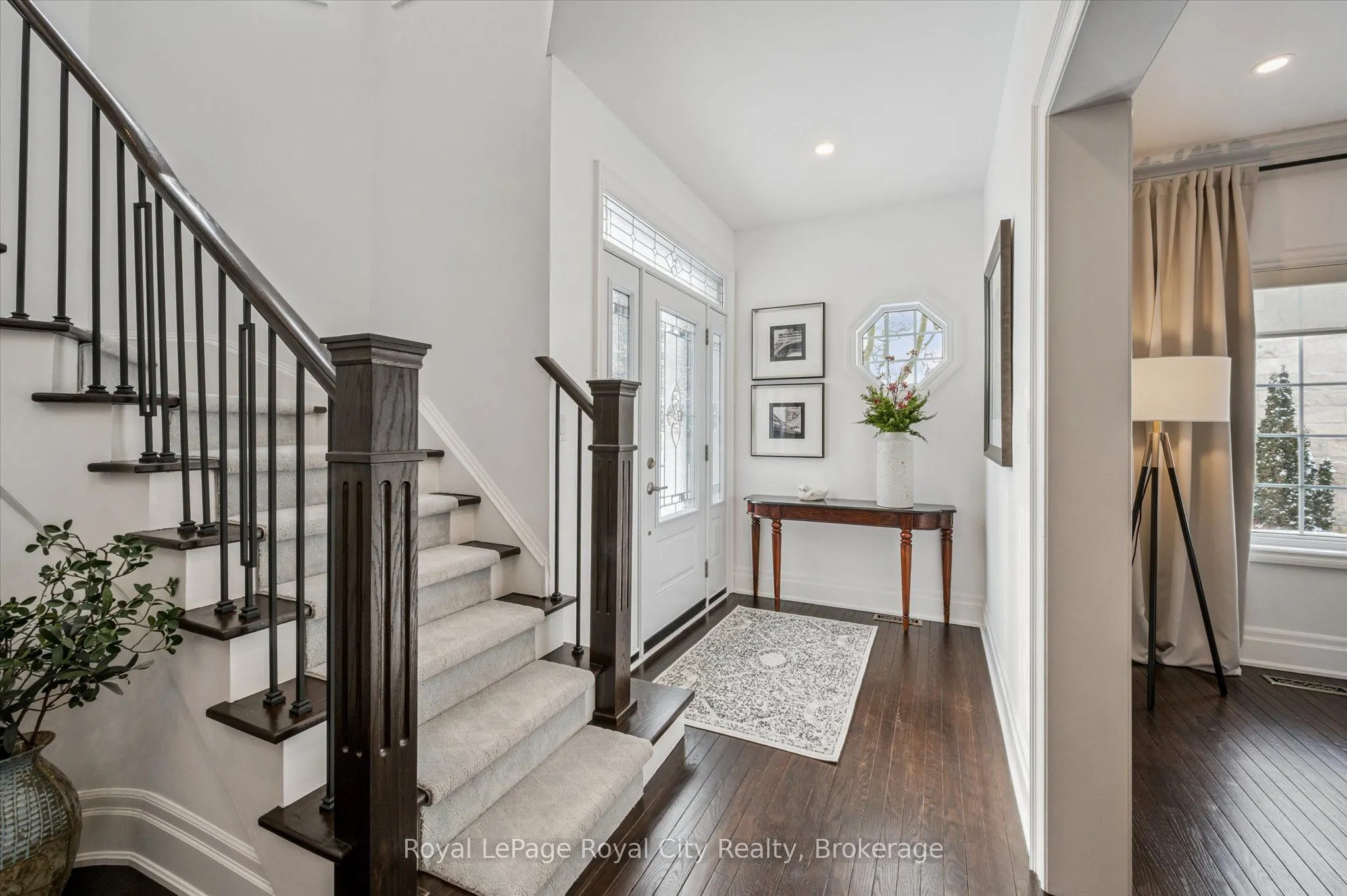 25 MANOR PARK Crescent #11