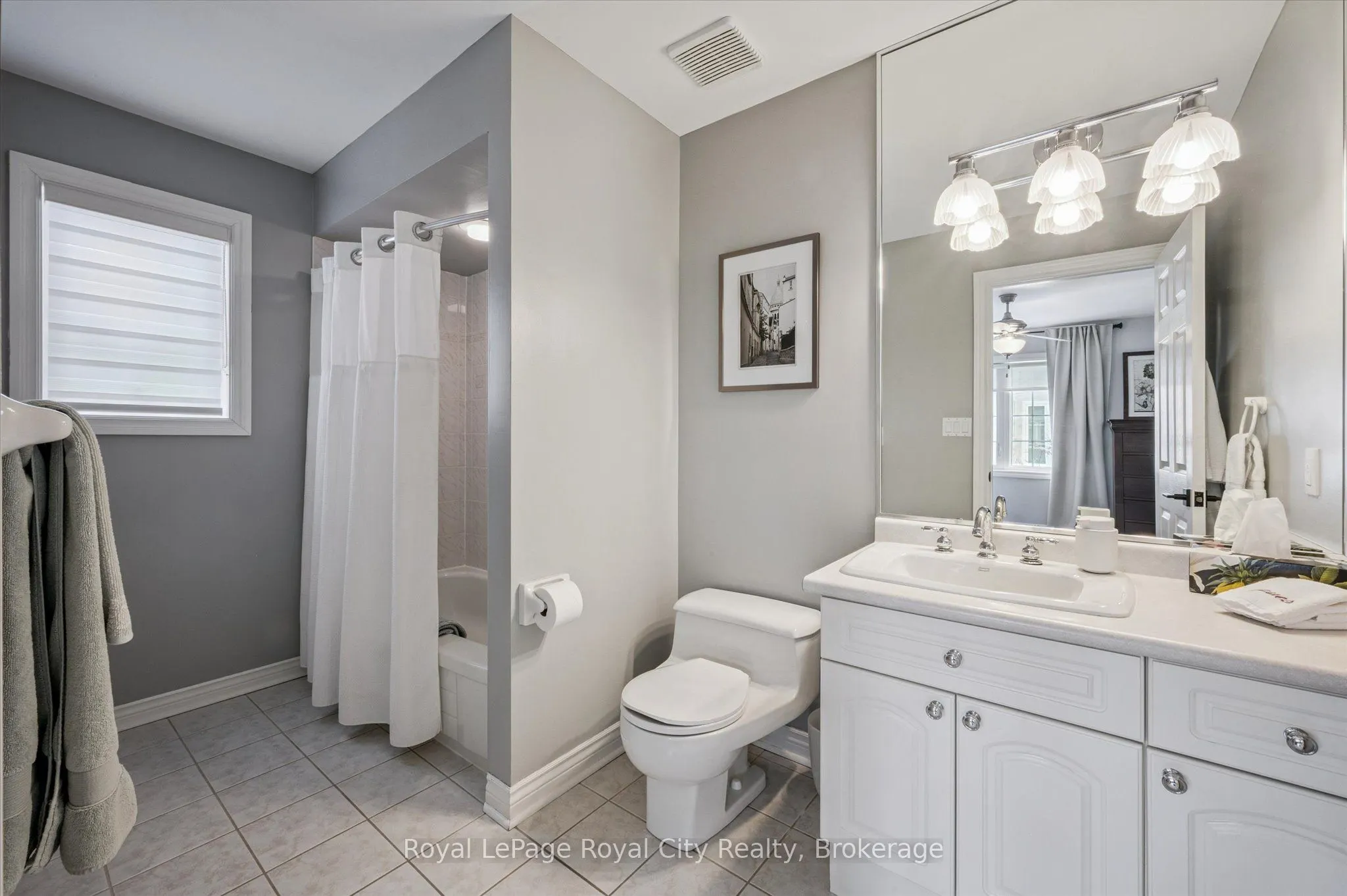 25 MANOR PARK Crescent #11
