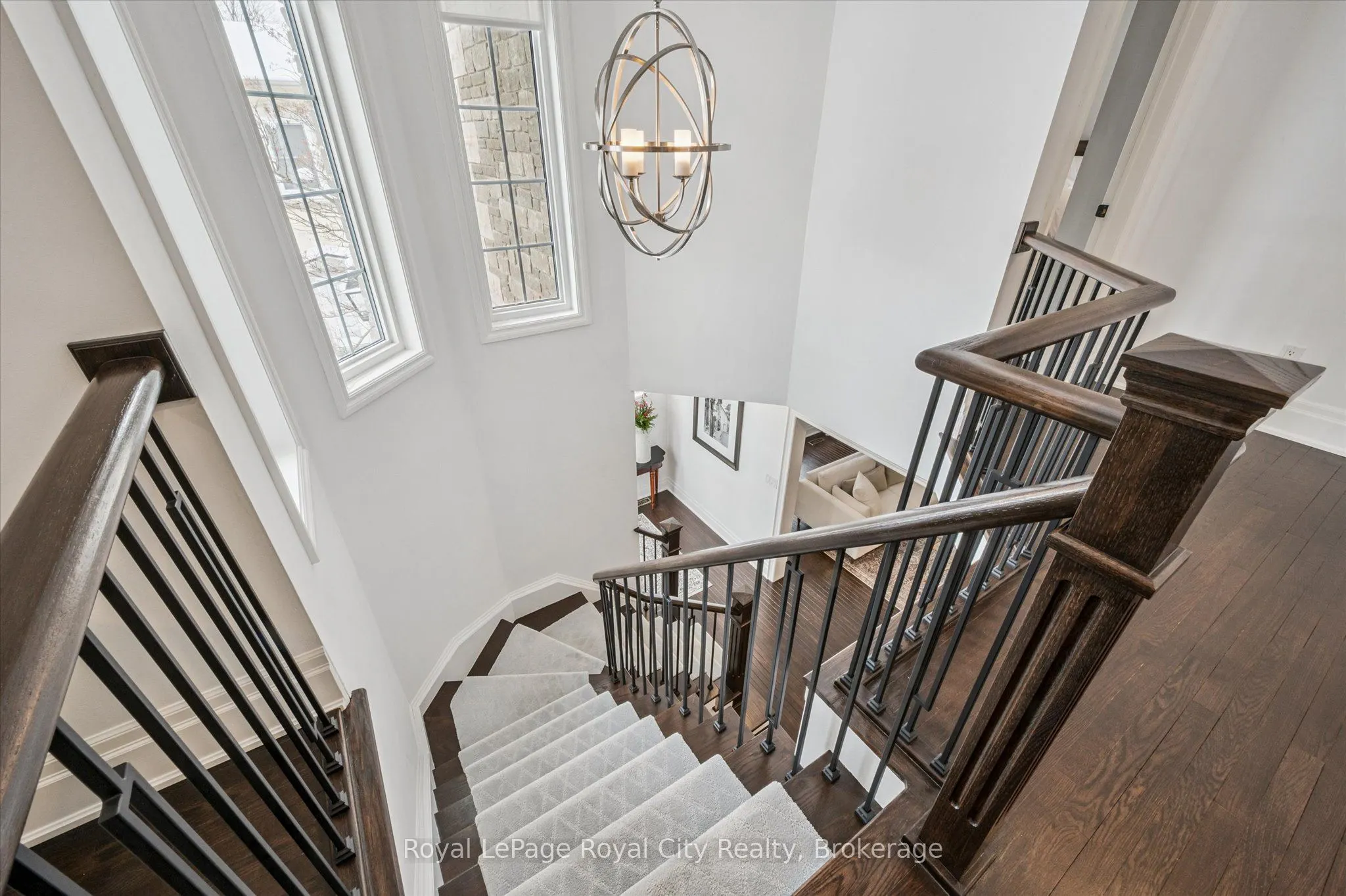 25 MANOR PARK Crescent #11