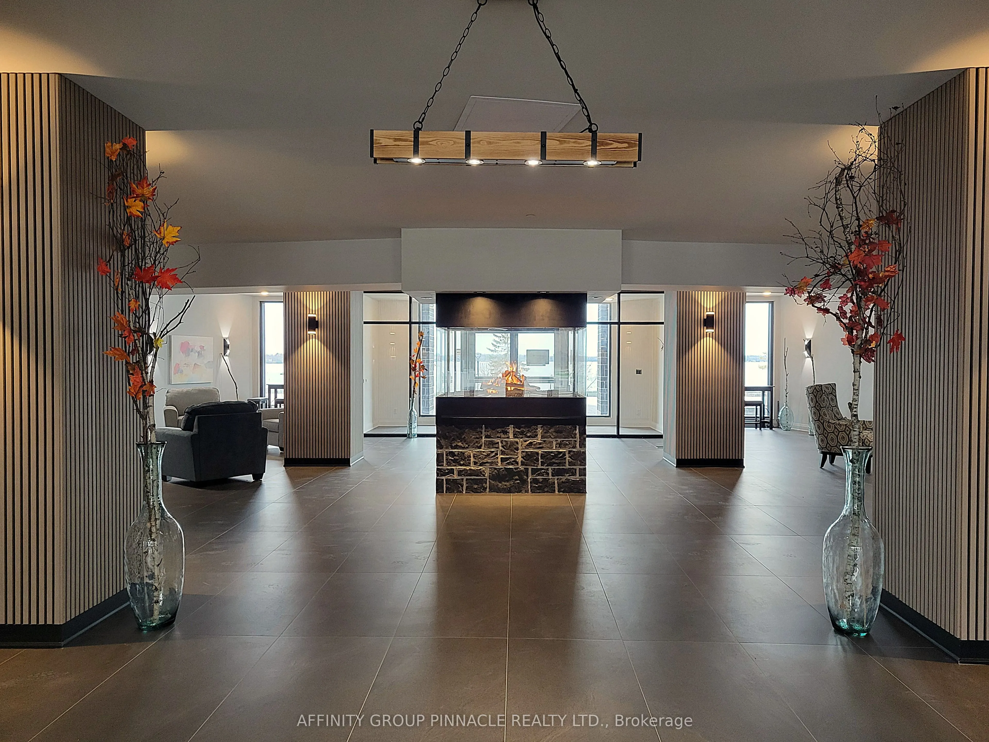 99 Louisa Street #201