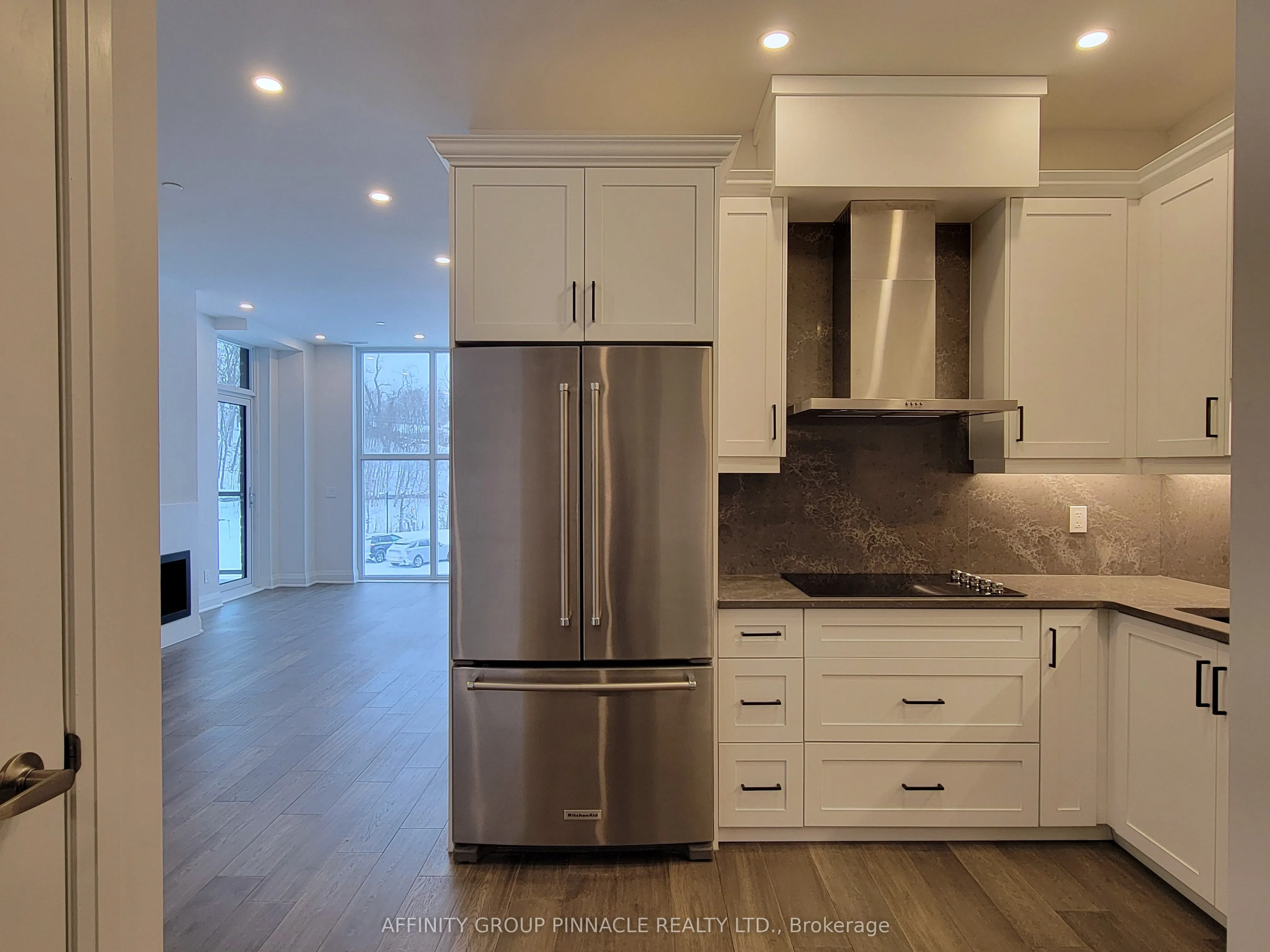 99 Louisa Street #201