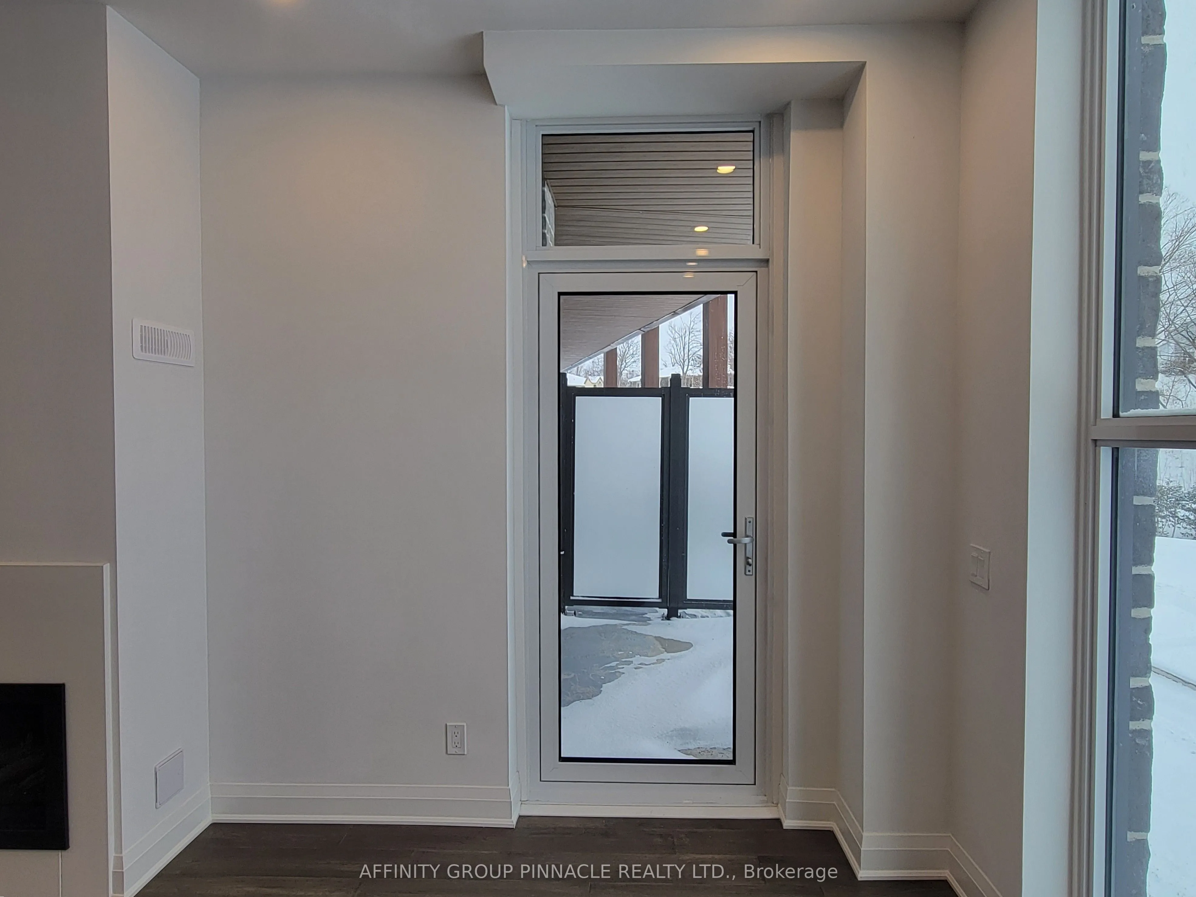 99 Louisa Street #201