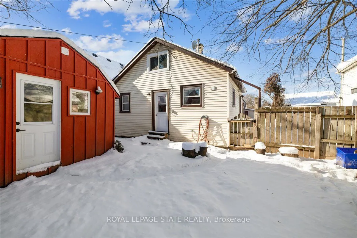 8 Tasker Street