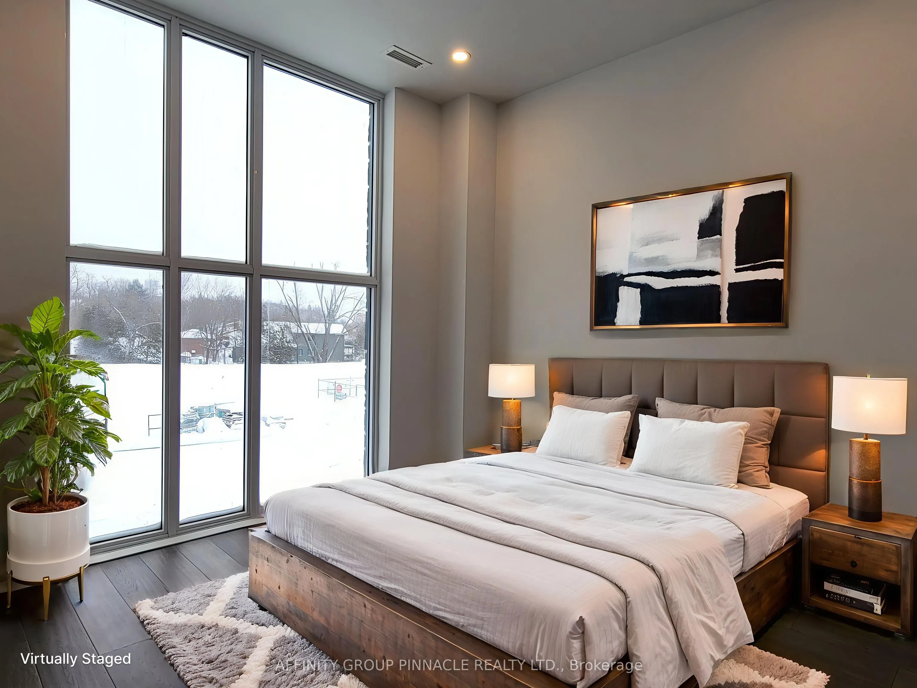 99 Louisa Street #201