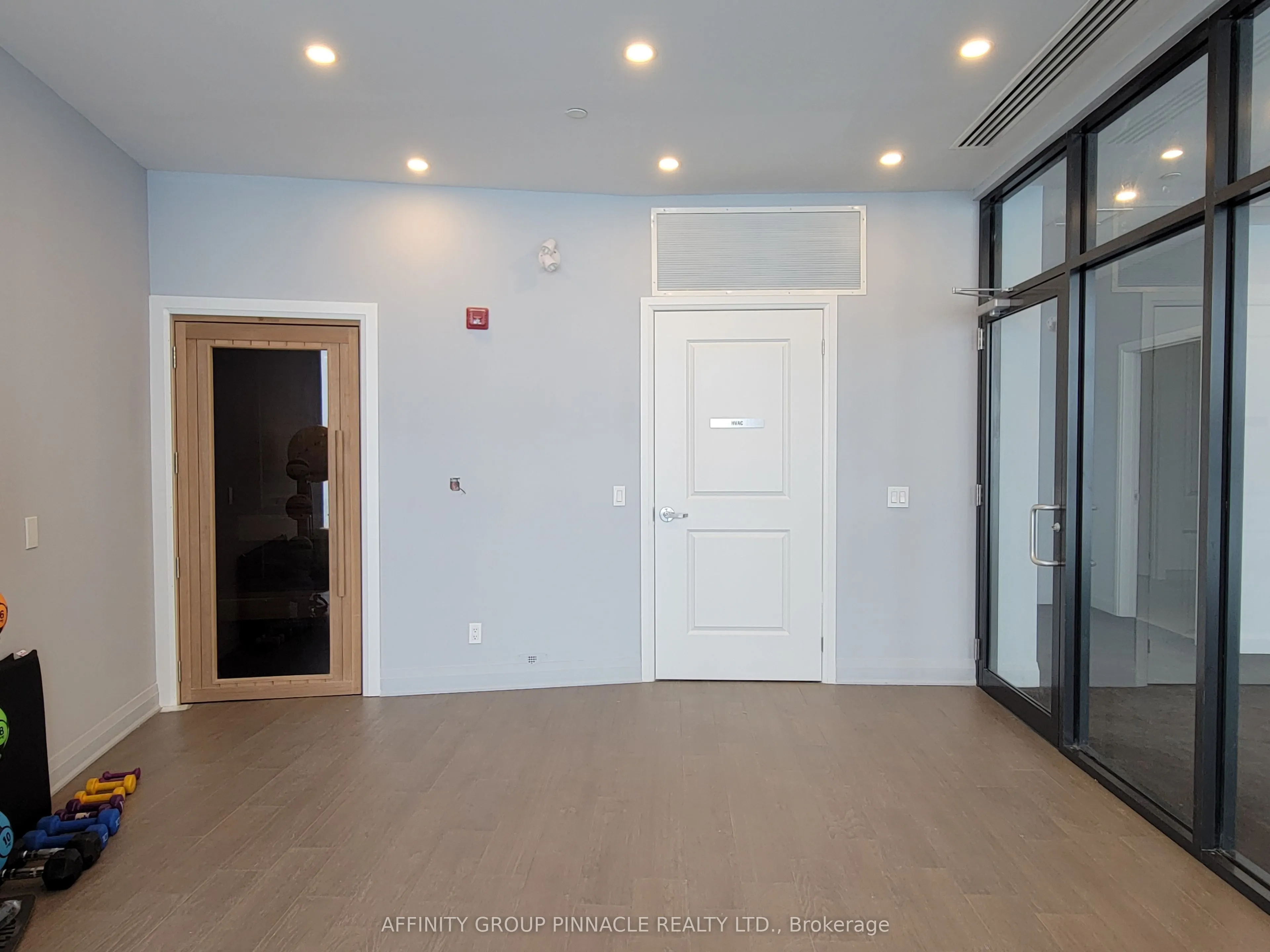 99 Louisa Street #201