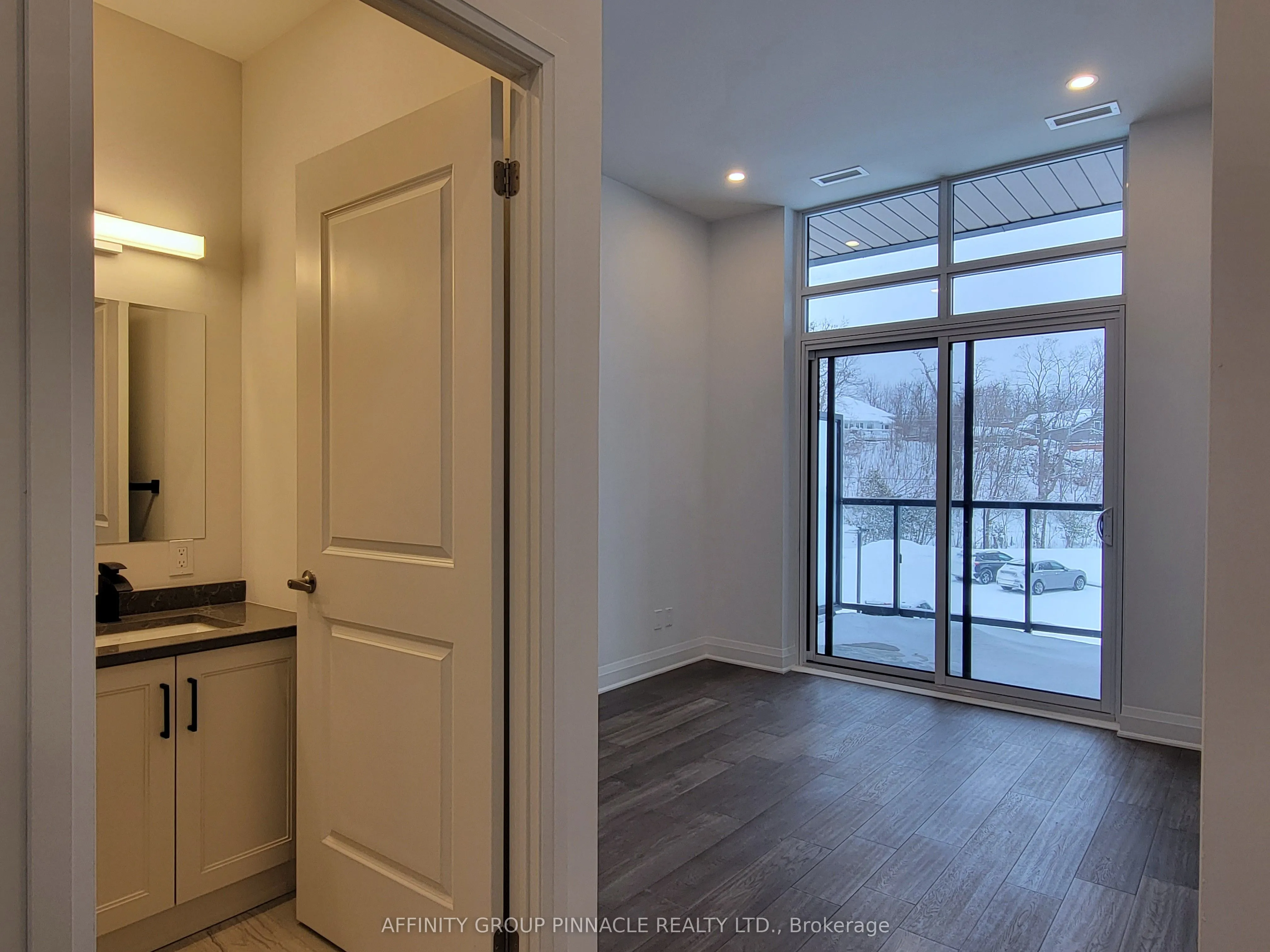 99 Louisa Street #201