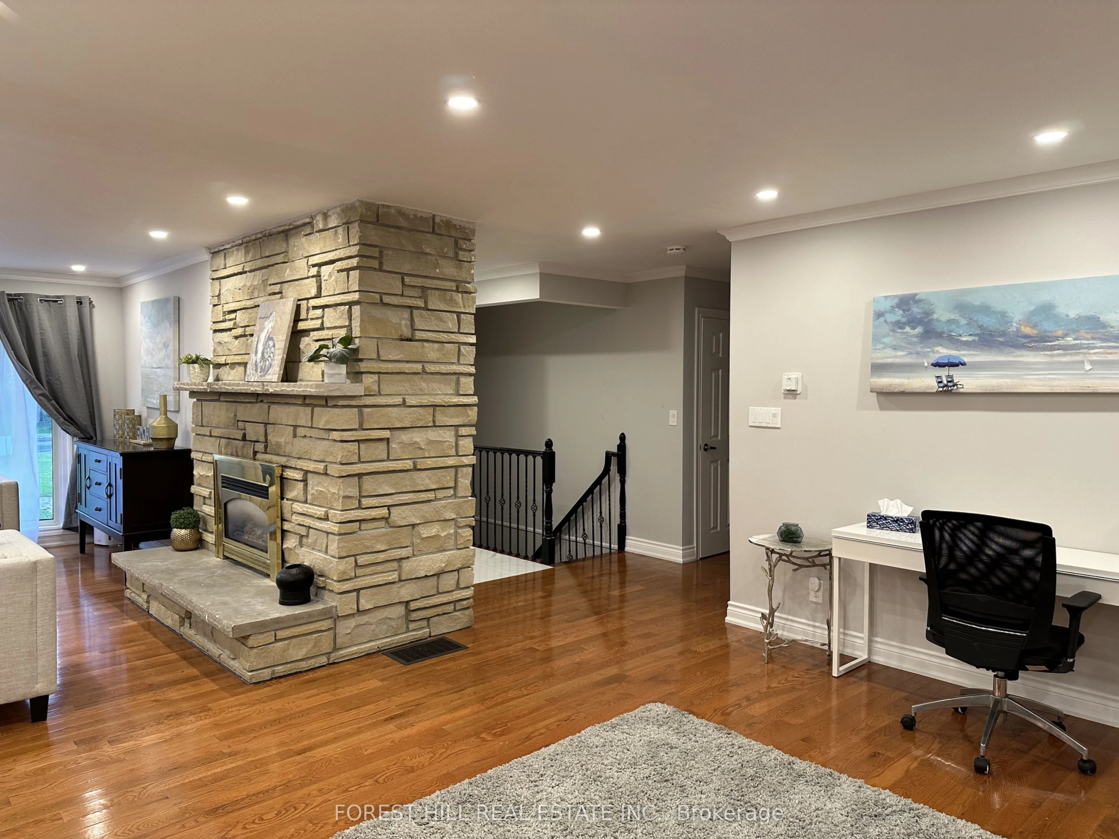 380 ASHLEY Street