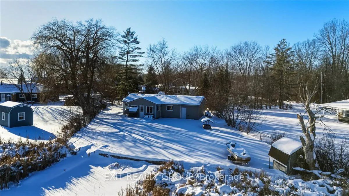 33 Willow Point Road