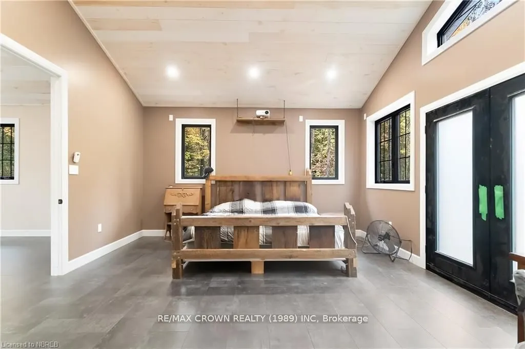 24 Sun Valley Way