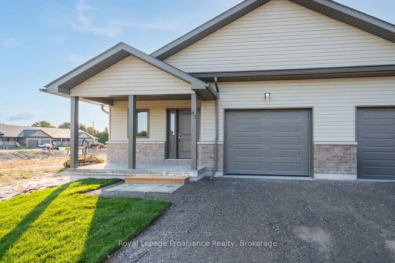 42 Mackenzie John Crescent