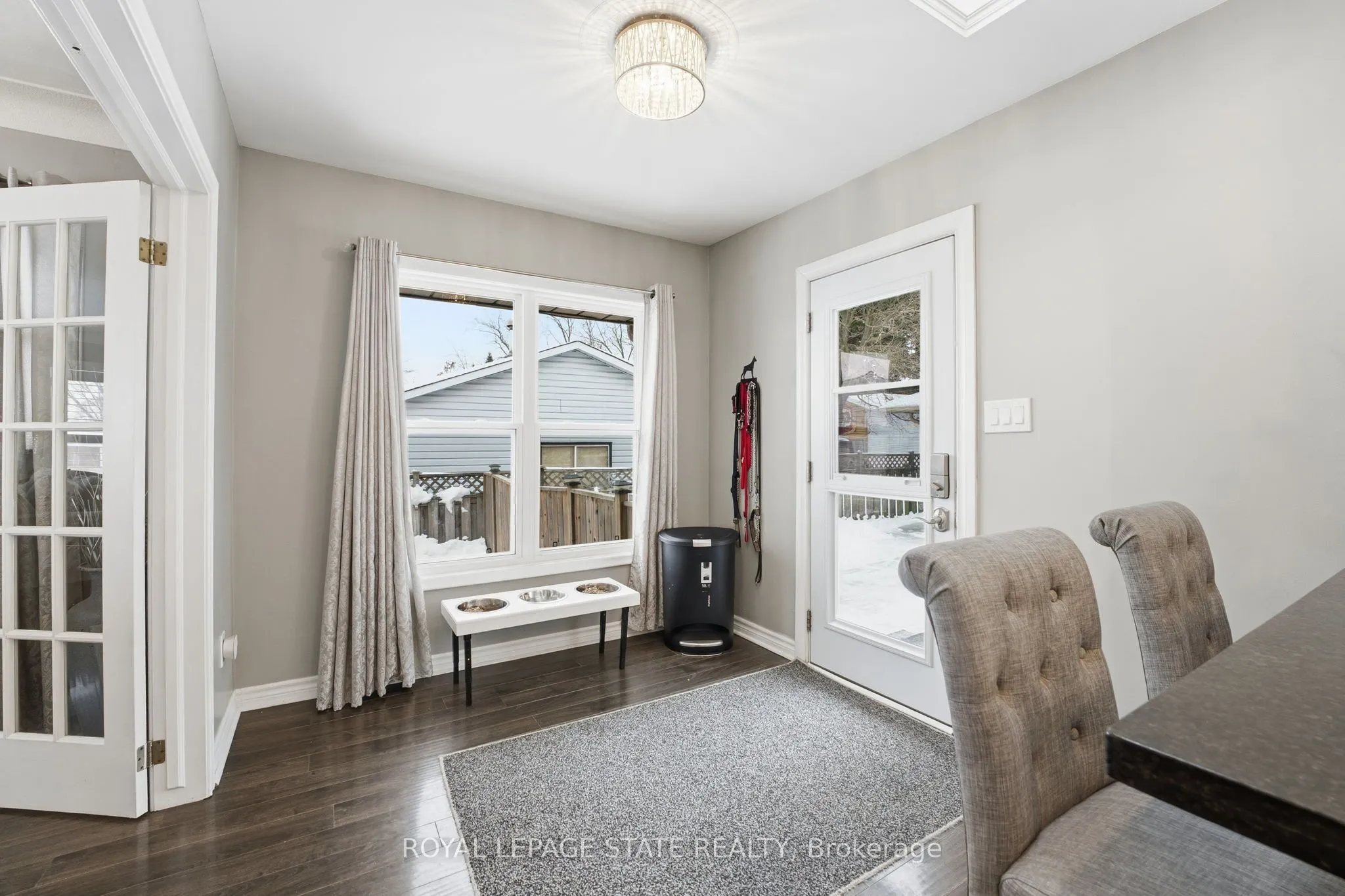 473 Mohawk Road W