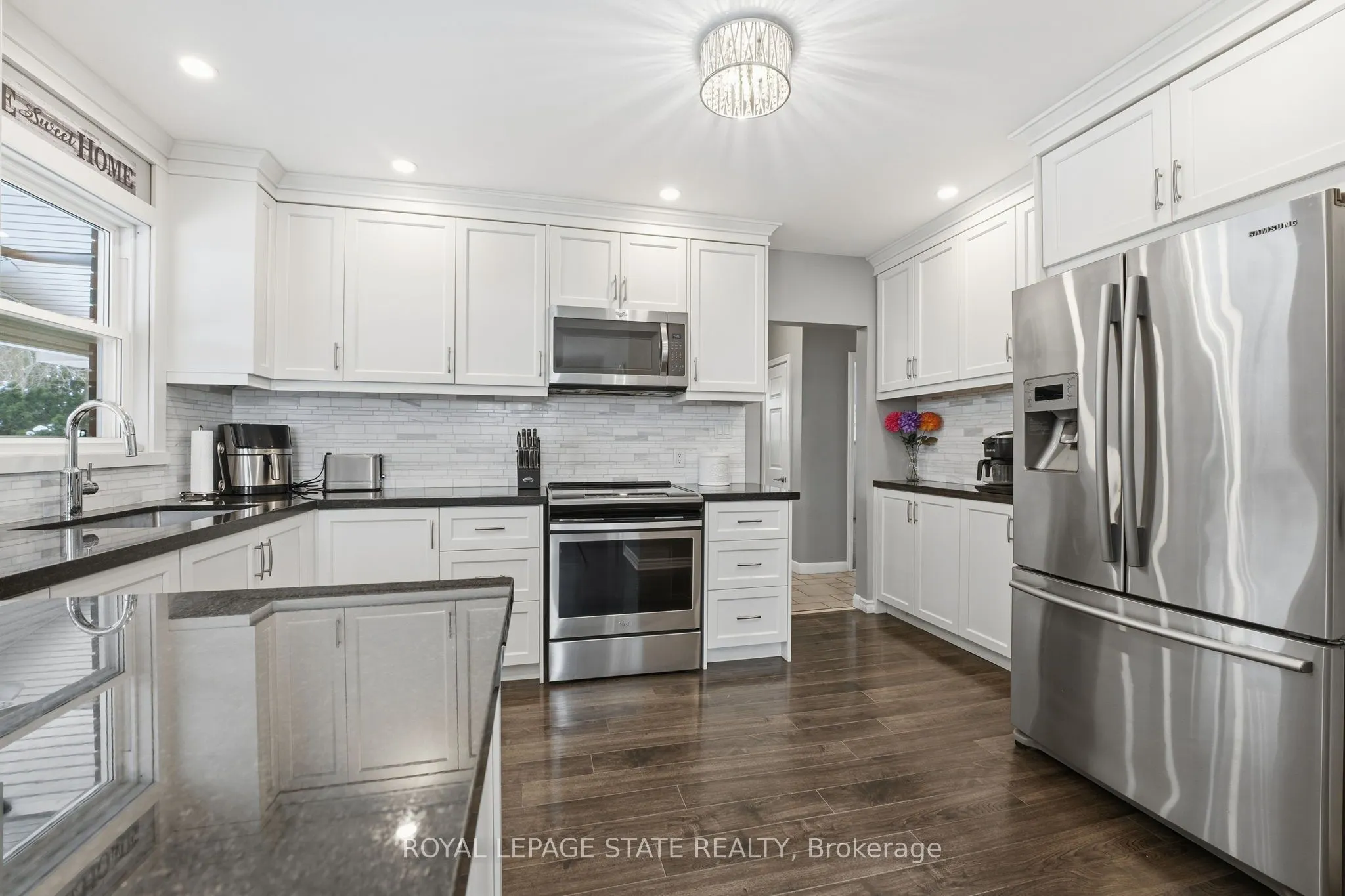 473 Mohawk Road W
