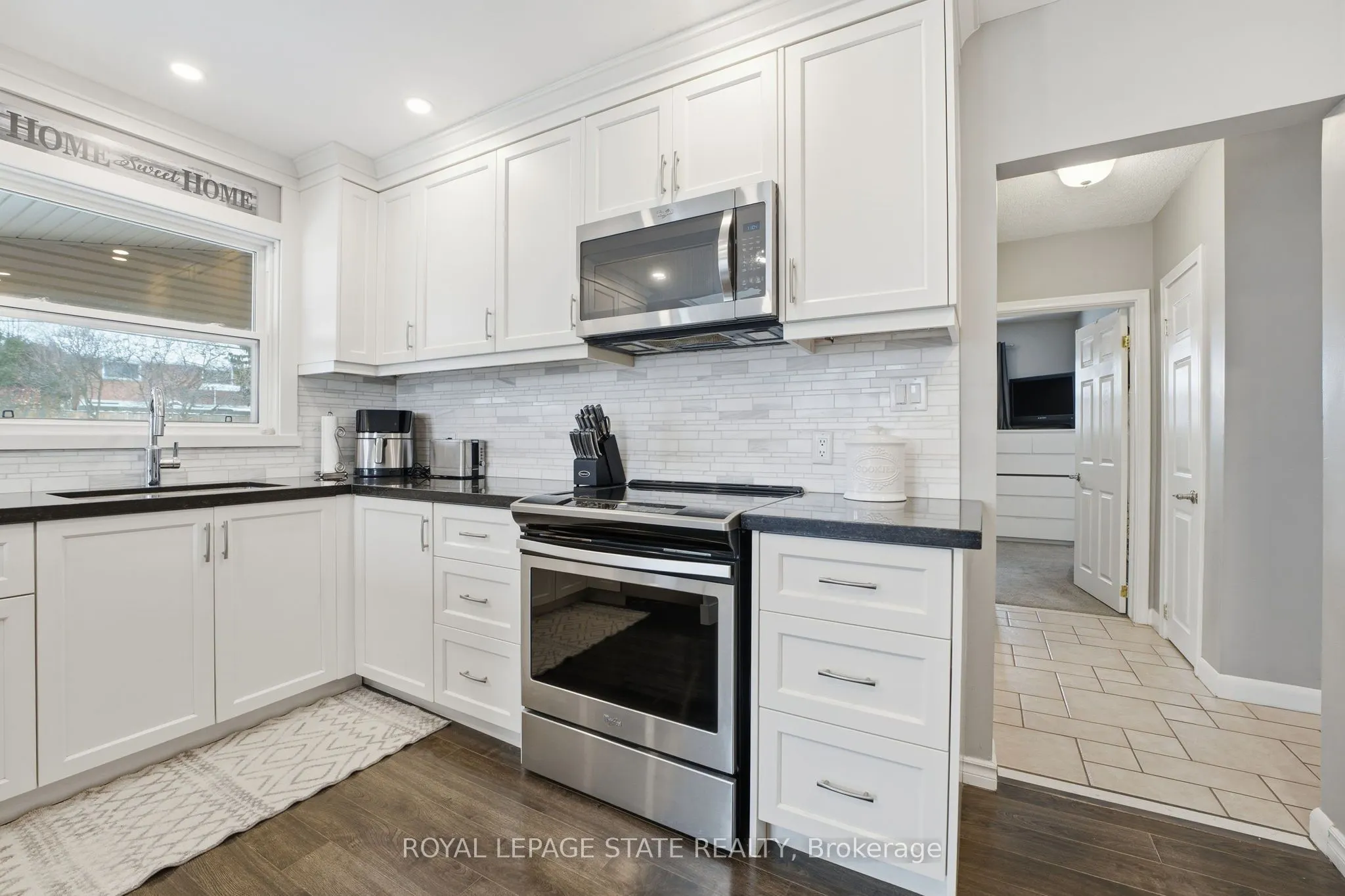 473 Mohawk Road W
