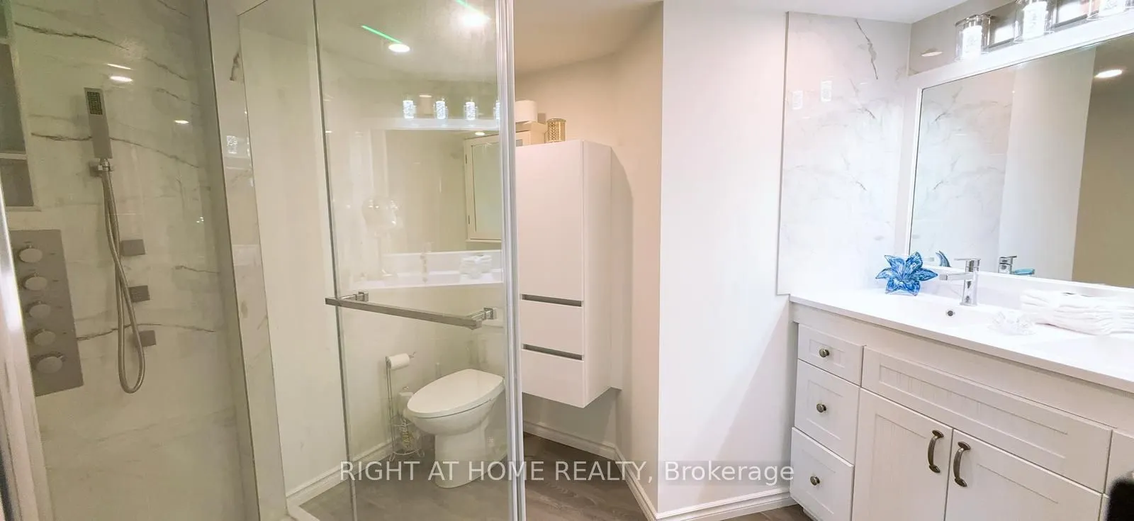 185 ONTARIO Street #1301