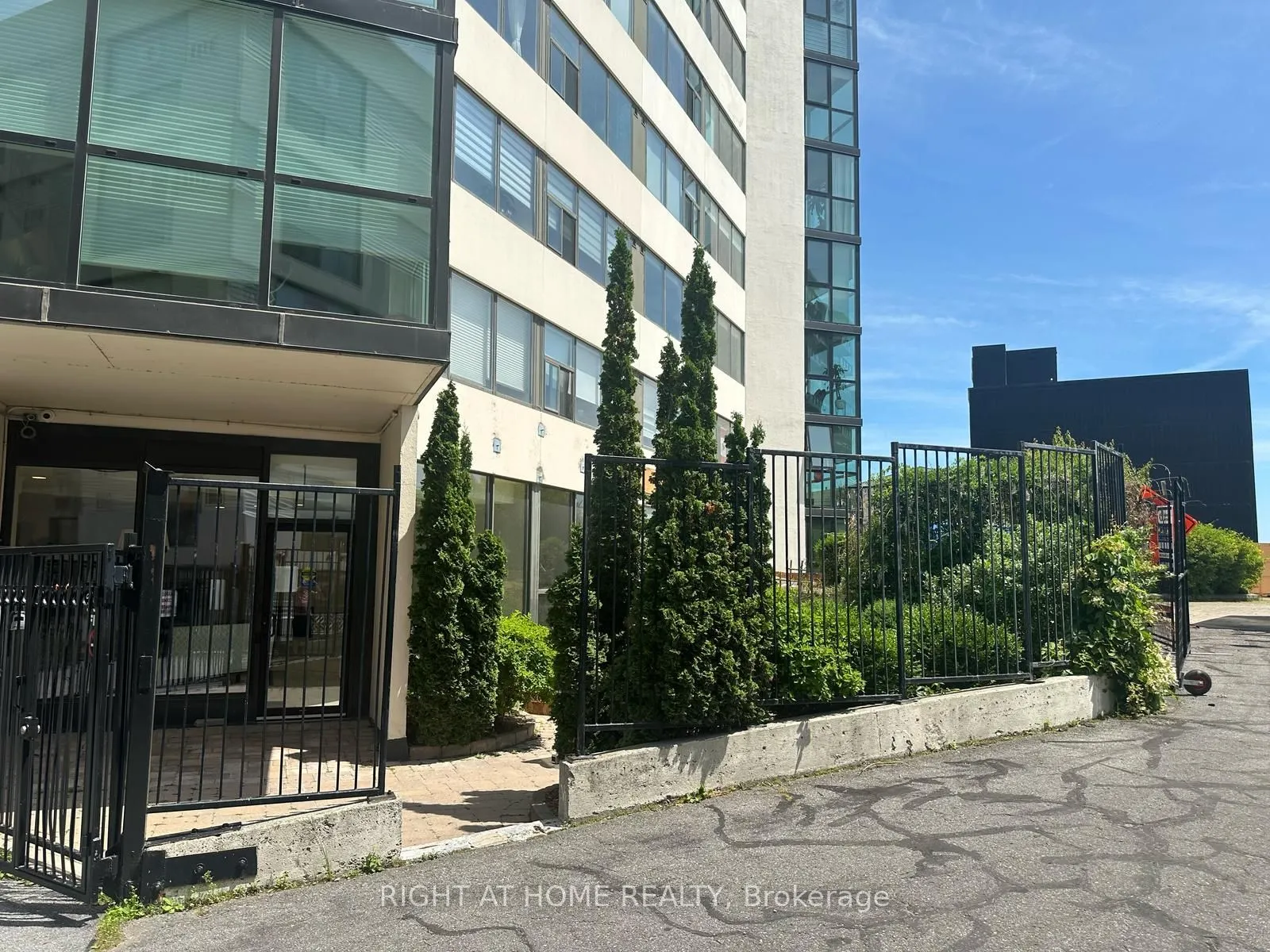 185 ONTARIO Street #1301