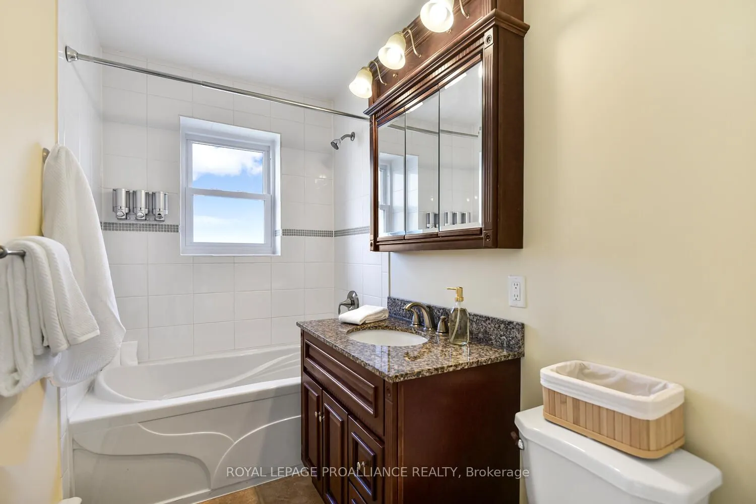 167 Pearl Street E #11